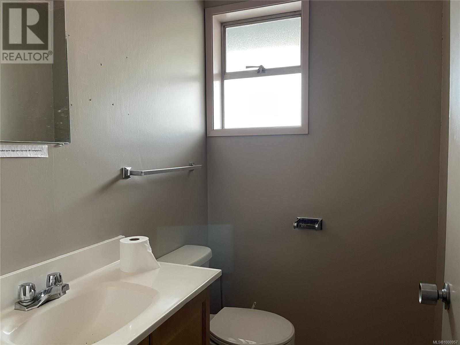 4716 Roger St, Port Alberni, British Columbia  V9Y 3Z2 - Photo 2 - 1000957