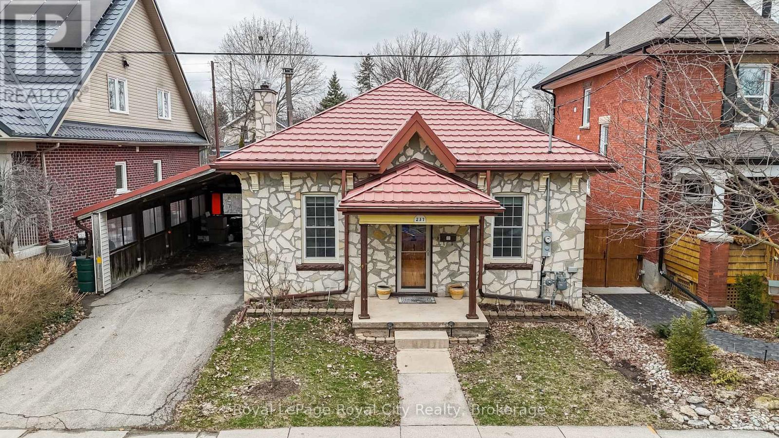 237 Liverpool Street, Guelph, Ontario  N1H 2L6 - Photo 3 - X12080843