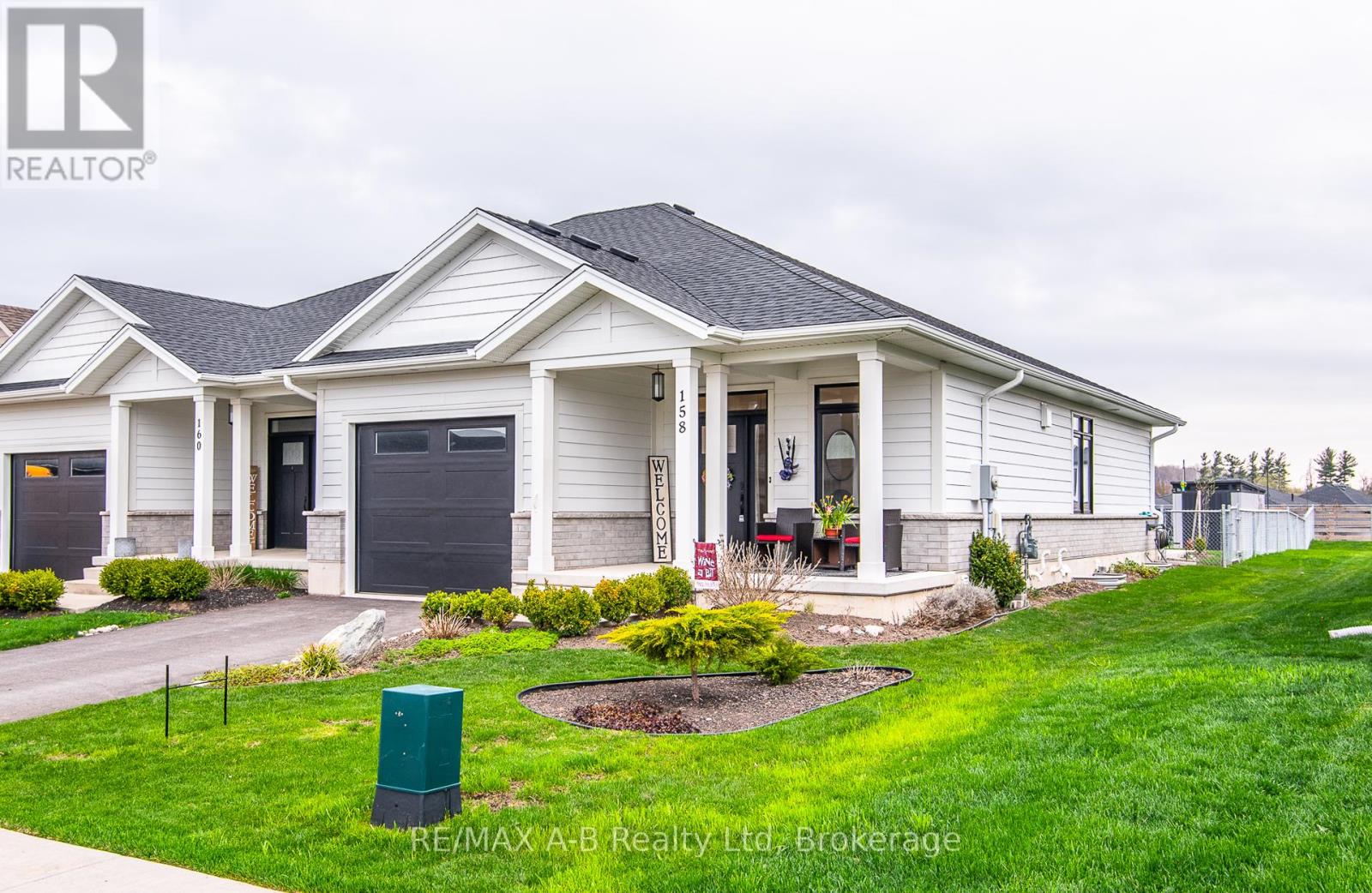 158 Ridgewood Crescent, St. Marys, Ontario  N4X 1E8 - Photo 2 - X12107210