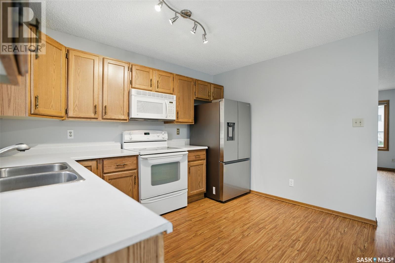 707 Whelan Way, Saskatoon, Saskatchewan  S7L 7E6 - Photo 5 - SK006770