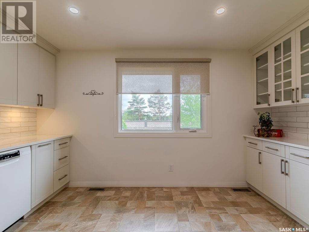218 Tache Crescent, Saskatoon, Saskatchewan  S7L 5G3 - Photo 5 - SK006424