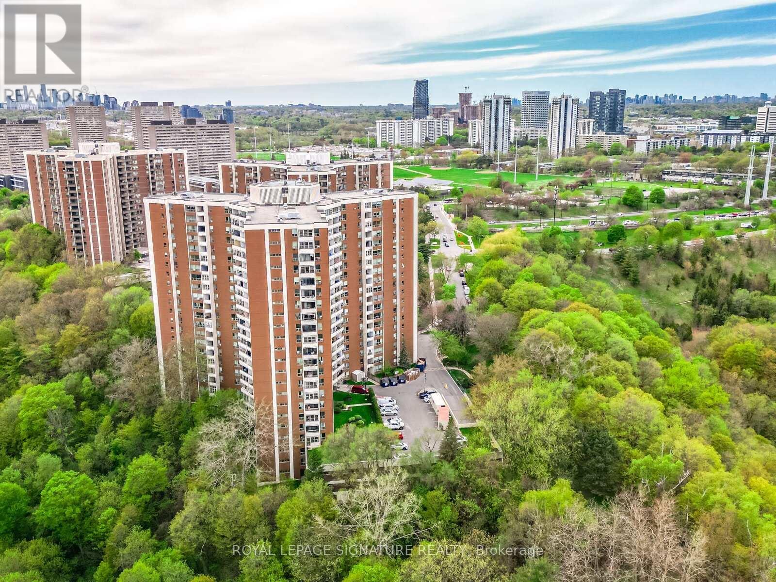 915 - 60 Pavane Linkway, Toronto (Flemingdon Park), Ontario  M3C 1A2 - Photo 36 - C12168828