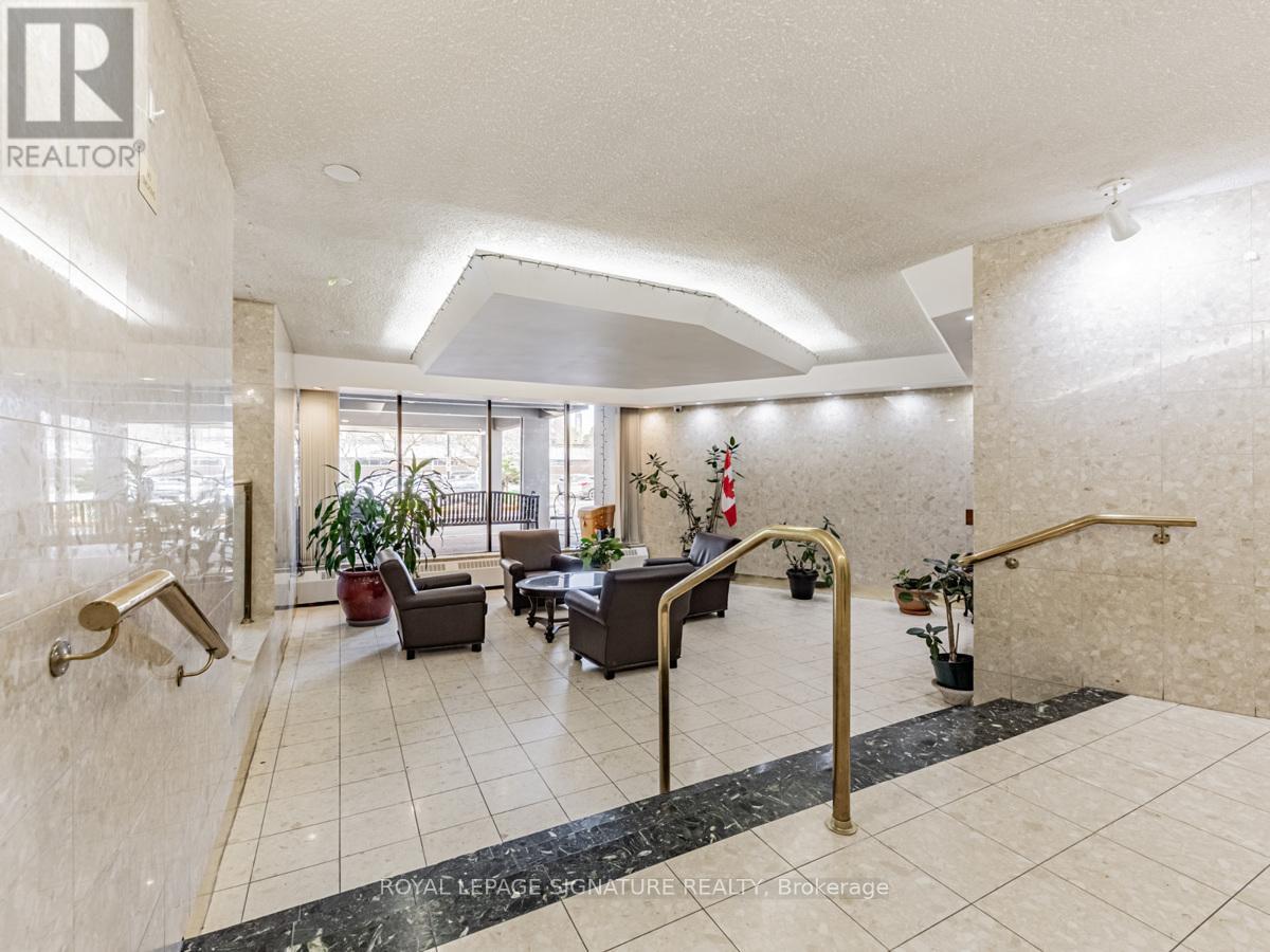 915 - 60 Pavane Linkway, Toronto (Flemingdon Park), Ontario  M3C 1A2 - Photo 32 - C12168828