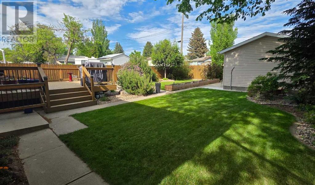 817 7 Street N, Lethbridge, Alberta  T1H 1Y6 - Photo 28 - A2216350