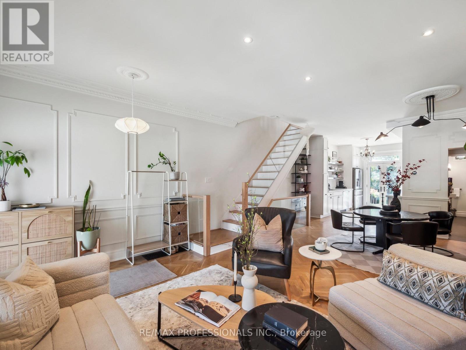 137 Galley Avenue, Toronto, Ontario  M6R 1H2 - Photo 6 - W12159837