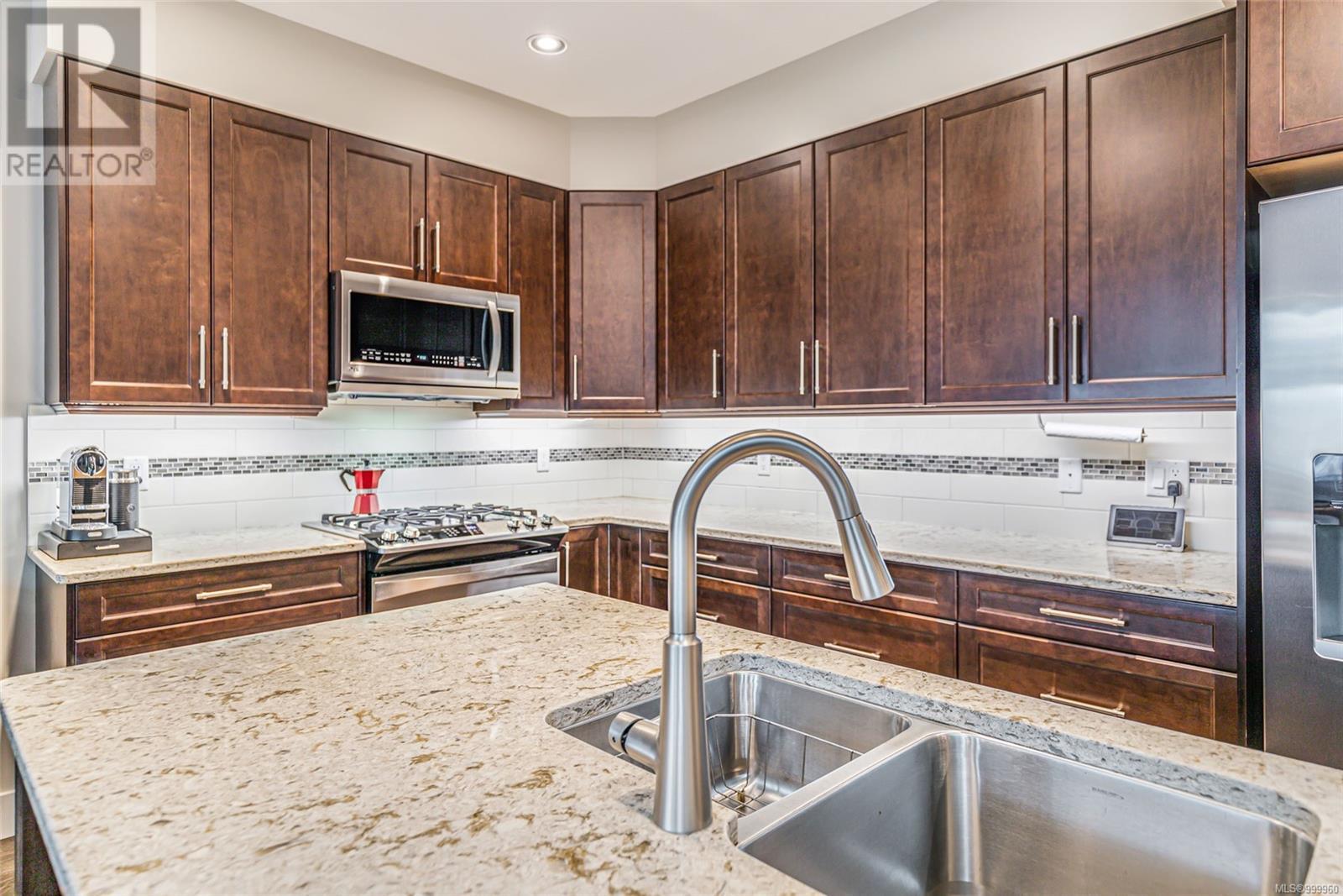 Property at 3417 Ocean Mist Pl image 2