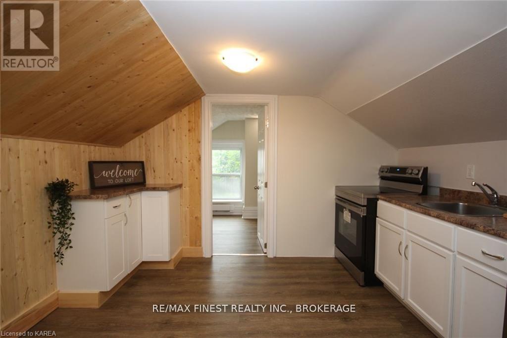 219 Montreal Street, Kingston, Ontario  K7K 3G6 - Photo 19 - X12169394