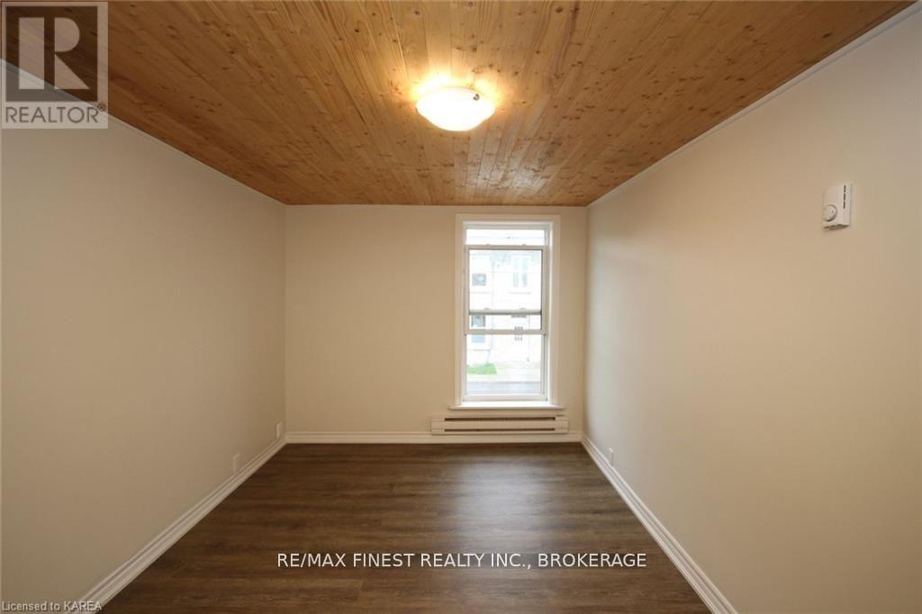 219 Montreal Street, Kingston, Ontario  K7K 3G6 - Photo 32 - X12169394