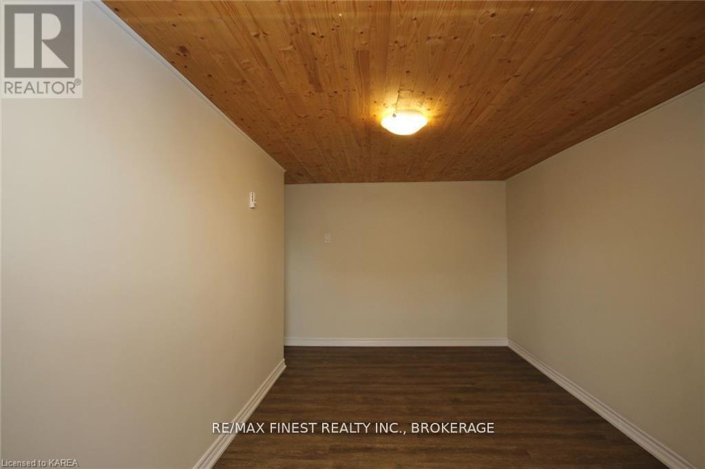219 Montreal Street, Kingston, Ontario  K7K 3G6 - Photo 33 - X12169394