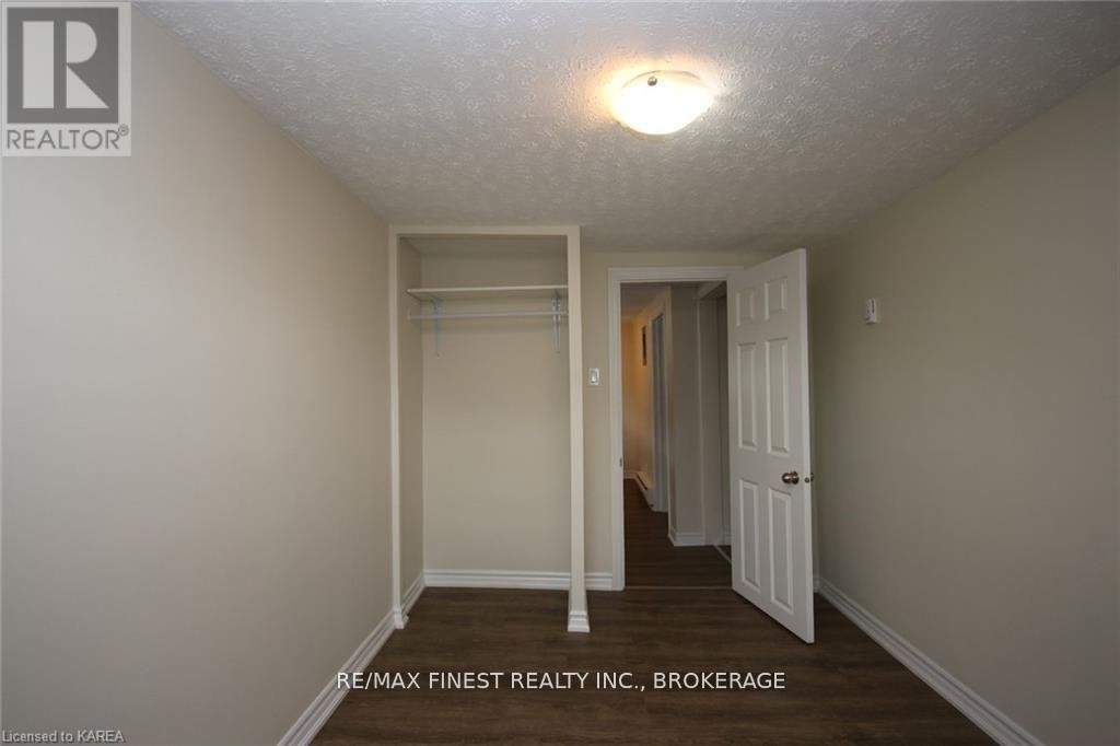 219 Montreal Street, Kingston, Ontario  K7K 3G6 - Photo 34 - X12169394