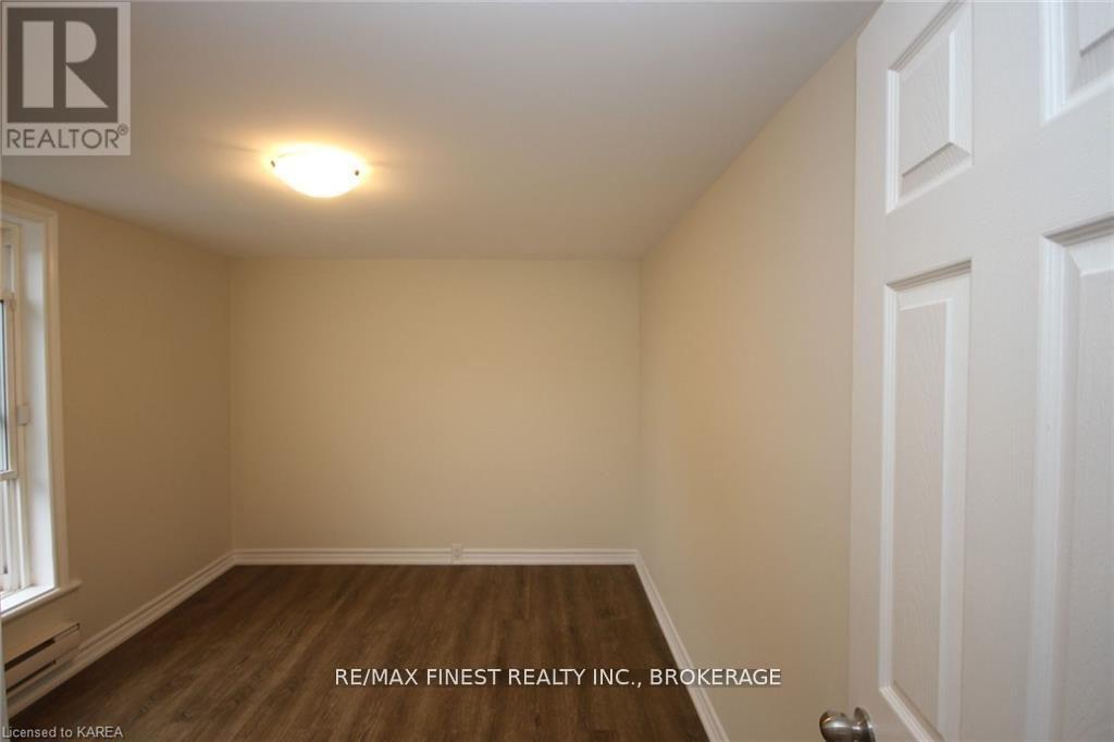 219 Montreal Street, Kingston, Ontario  K7K 3G6 - Photo 35 - X12169394