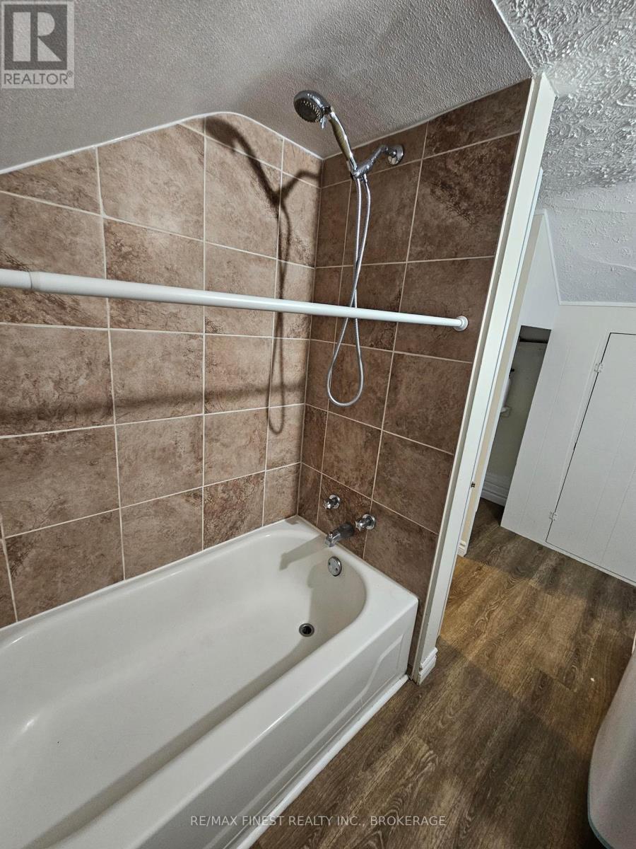 219 Montreal Street, Kingston, Ontario  K7K 3G6 - Photo 36 - X12169394