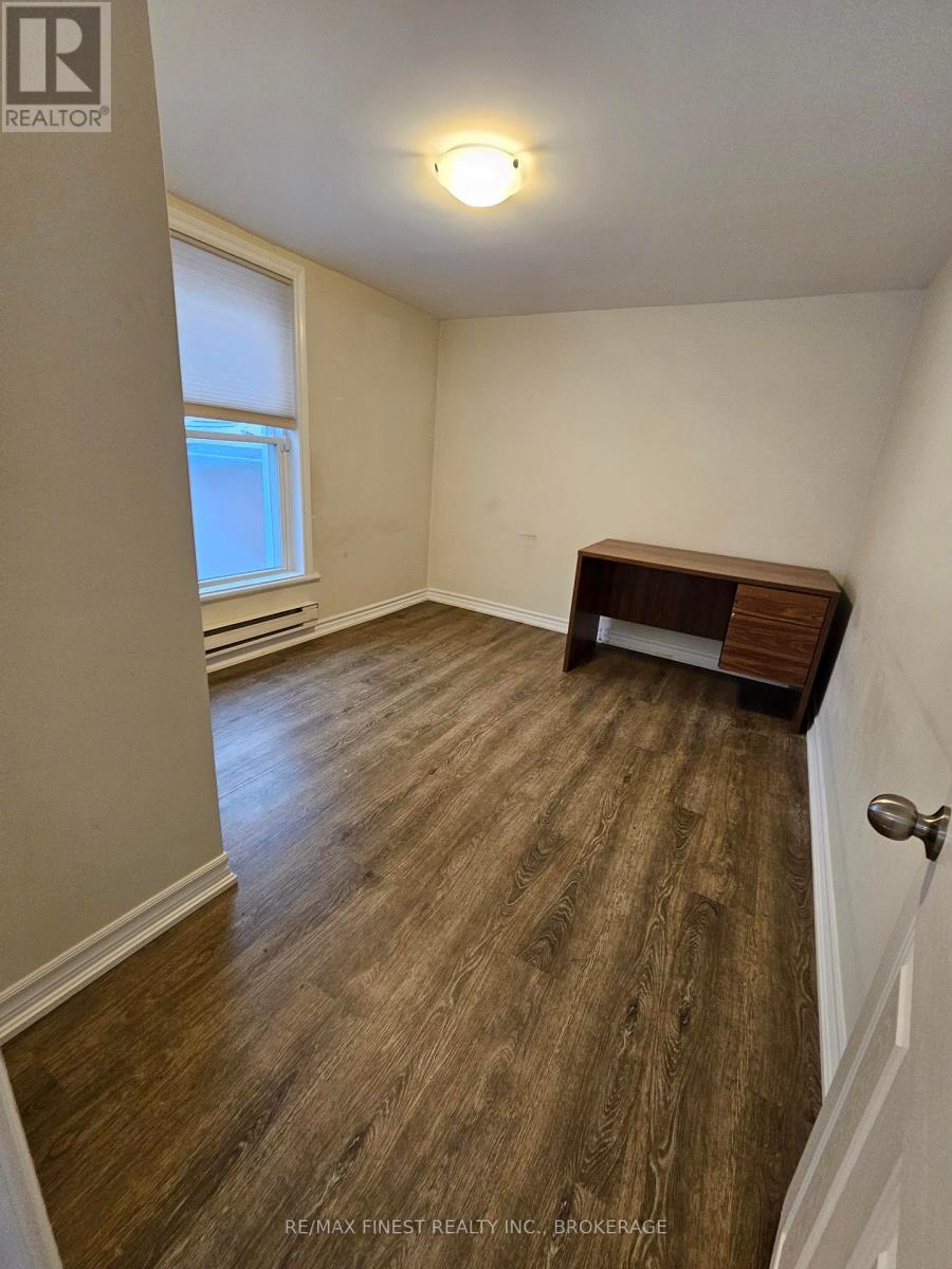 219 Montreal Street, Kingston, Ontario  K7K 3G6 - Photo 38 - X12169394