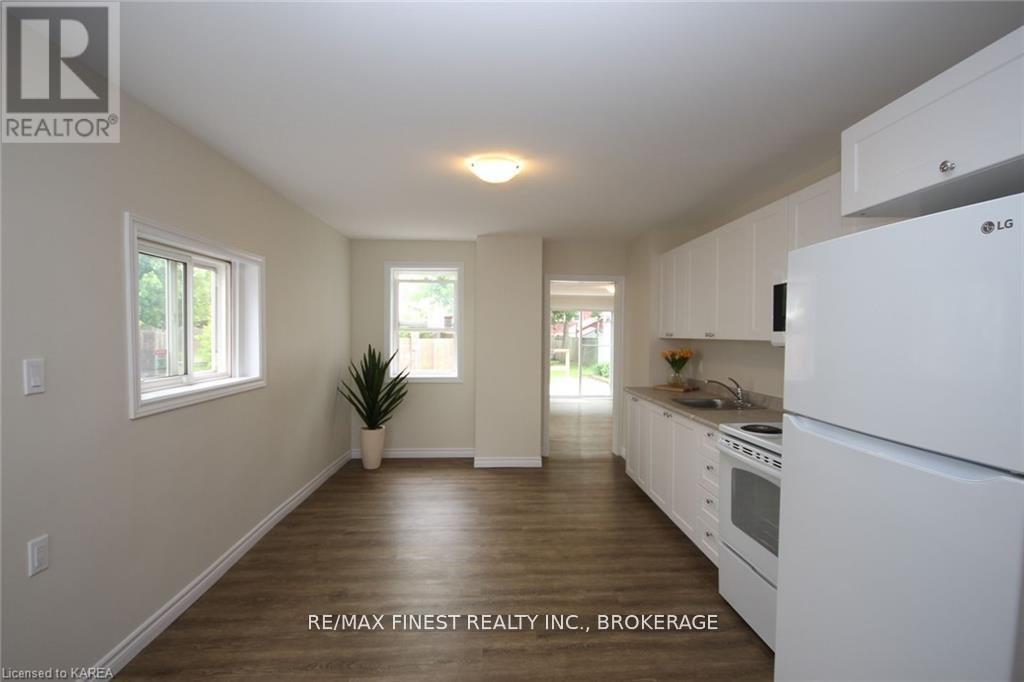 219 Montreal Street, Kingston, Ontario  K7K 3G6 - Photo 5 - X12169431