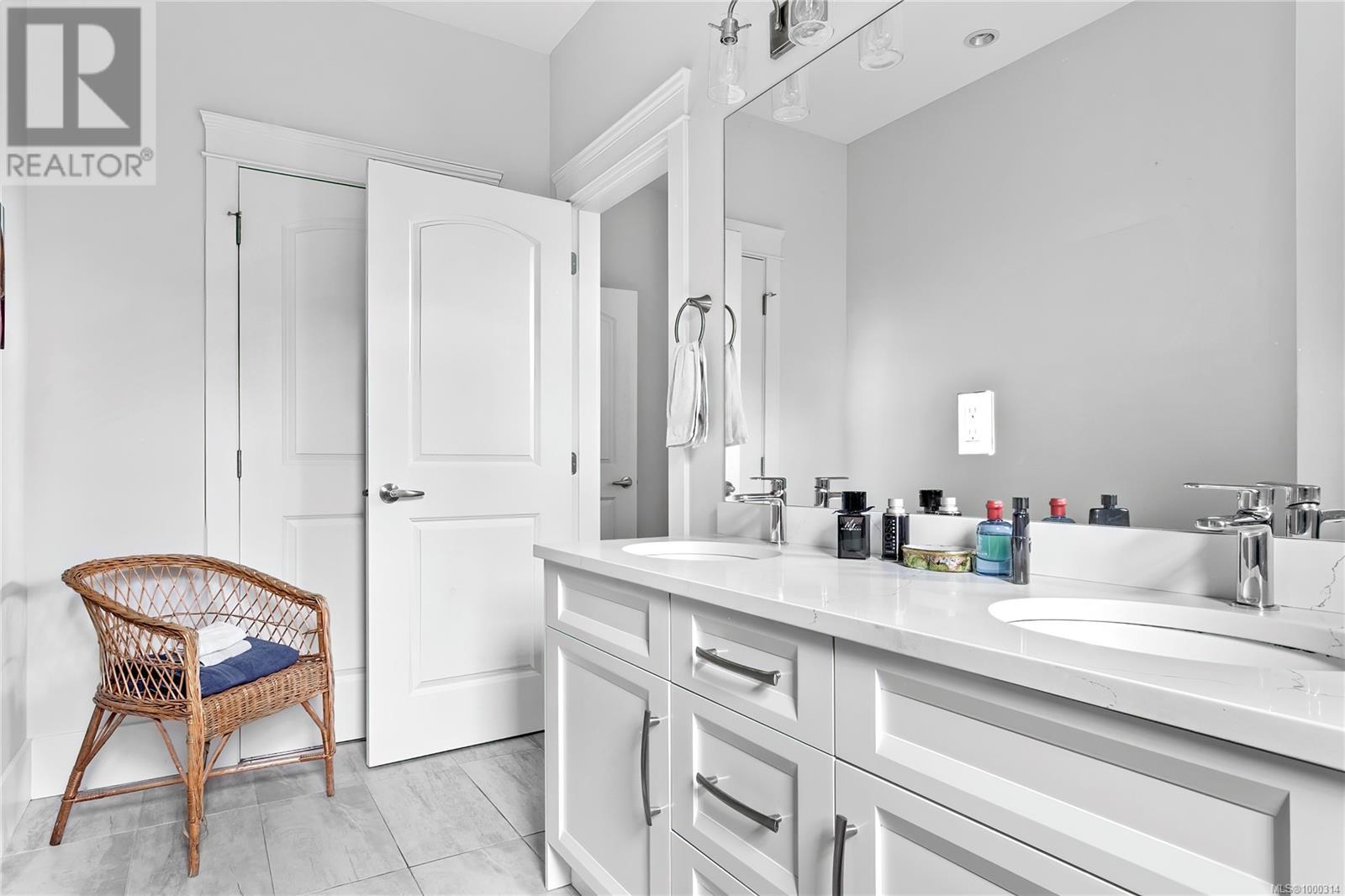 1430 Payton Pl, Saanich, British Columbia  V8X 2B8 - Photo 32 - 1000314