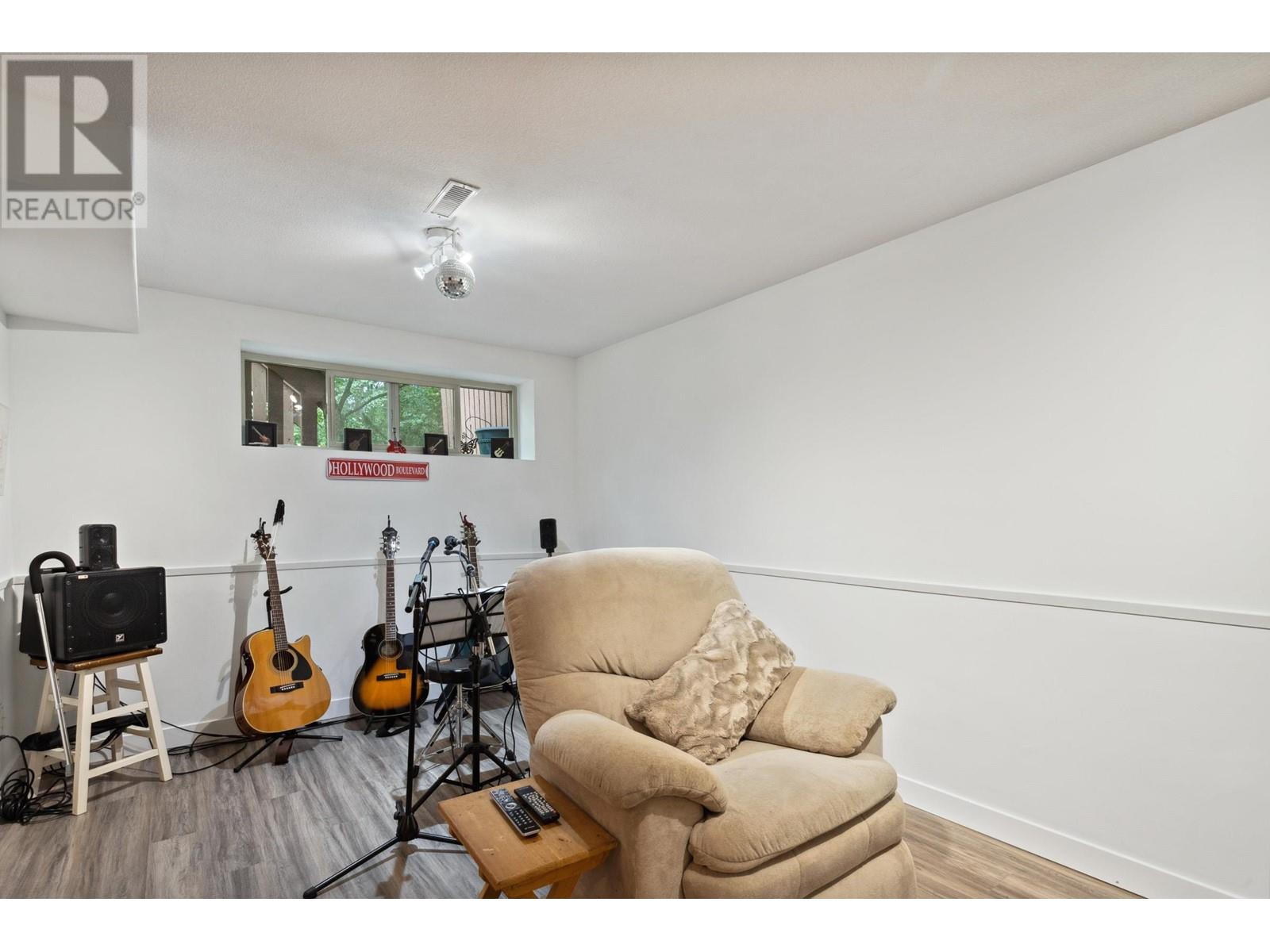 1912 Purcell Way, North Vancouver, British Columbia  V7J 3K3 - Photo 18 - R3005762