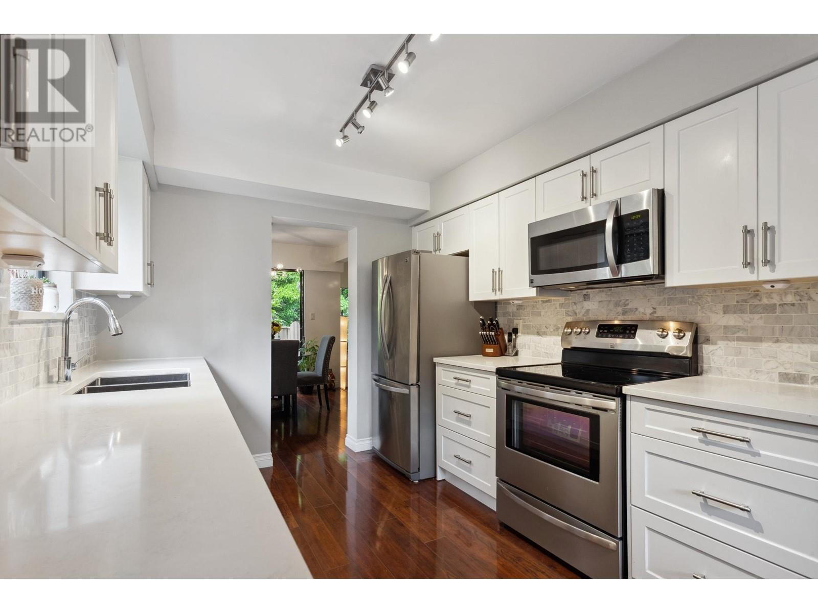 1912 Purcell Way, North Vancouver, British Columbia  V7J 3K3 - Photo 6 - R3005762