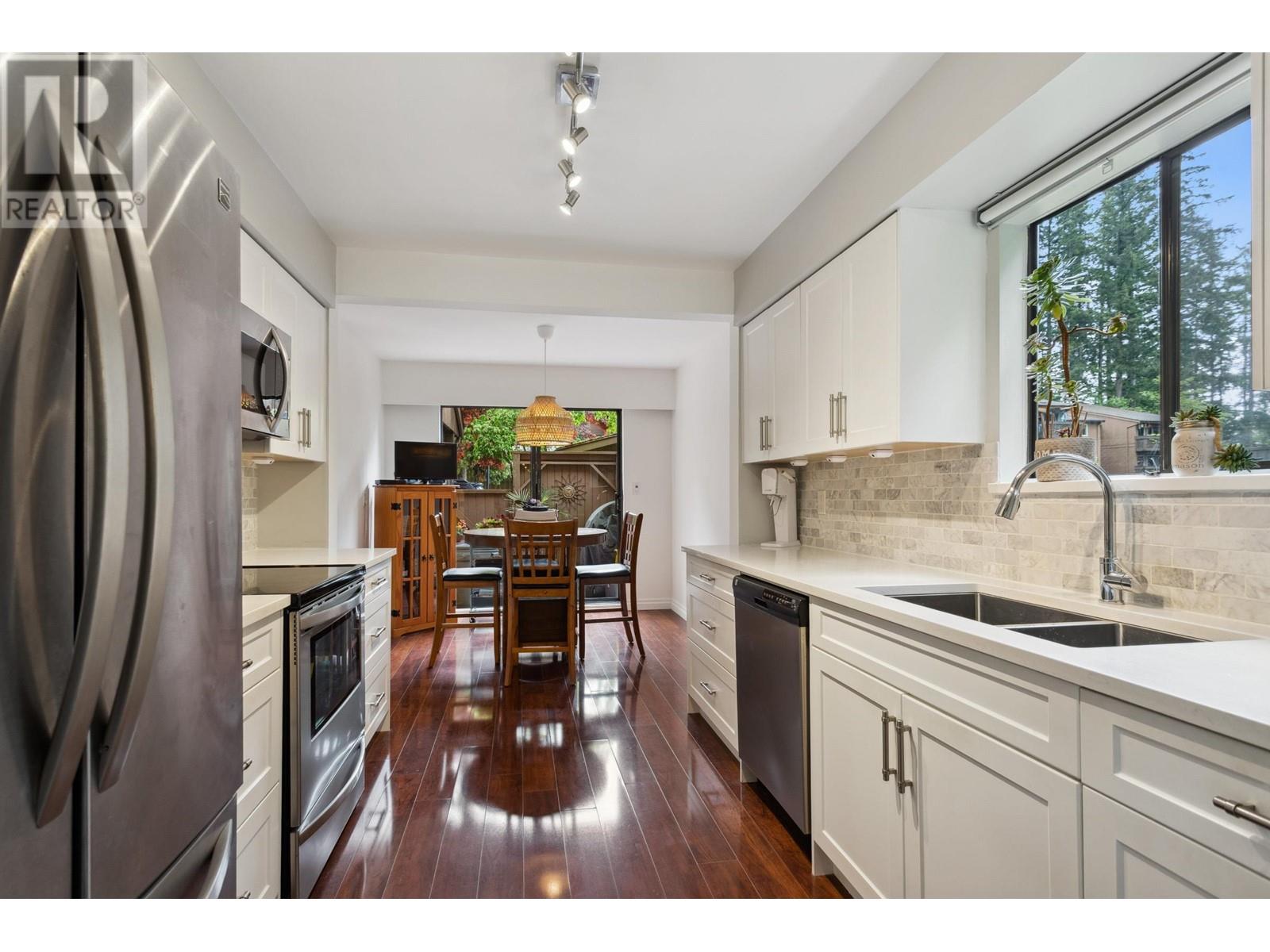 1912 Purcell Way, North Vancouver, British Columbia  V7J 3K3 - Photo 7 - R3005762
