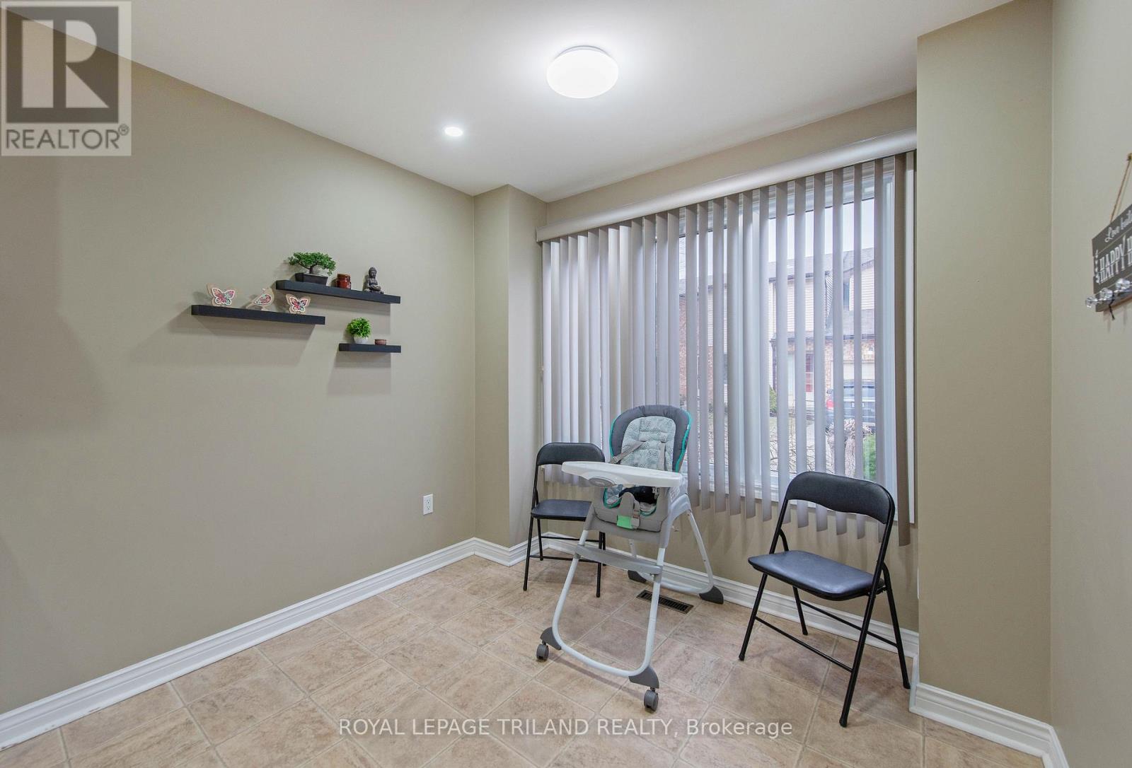 Photo 11 of 47 for 28 - 308 Conway Drive