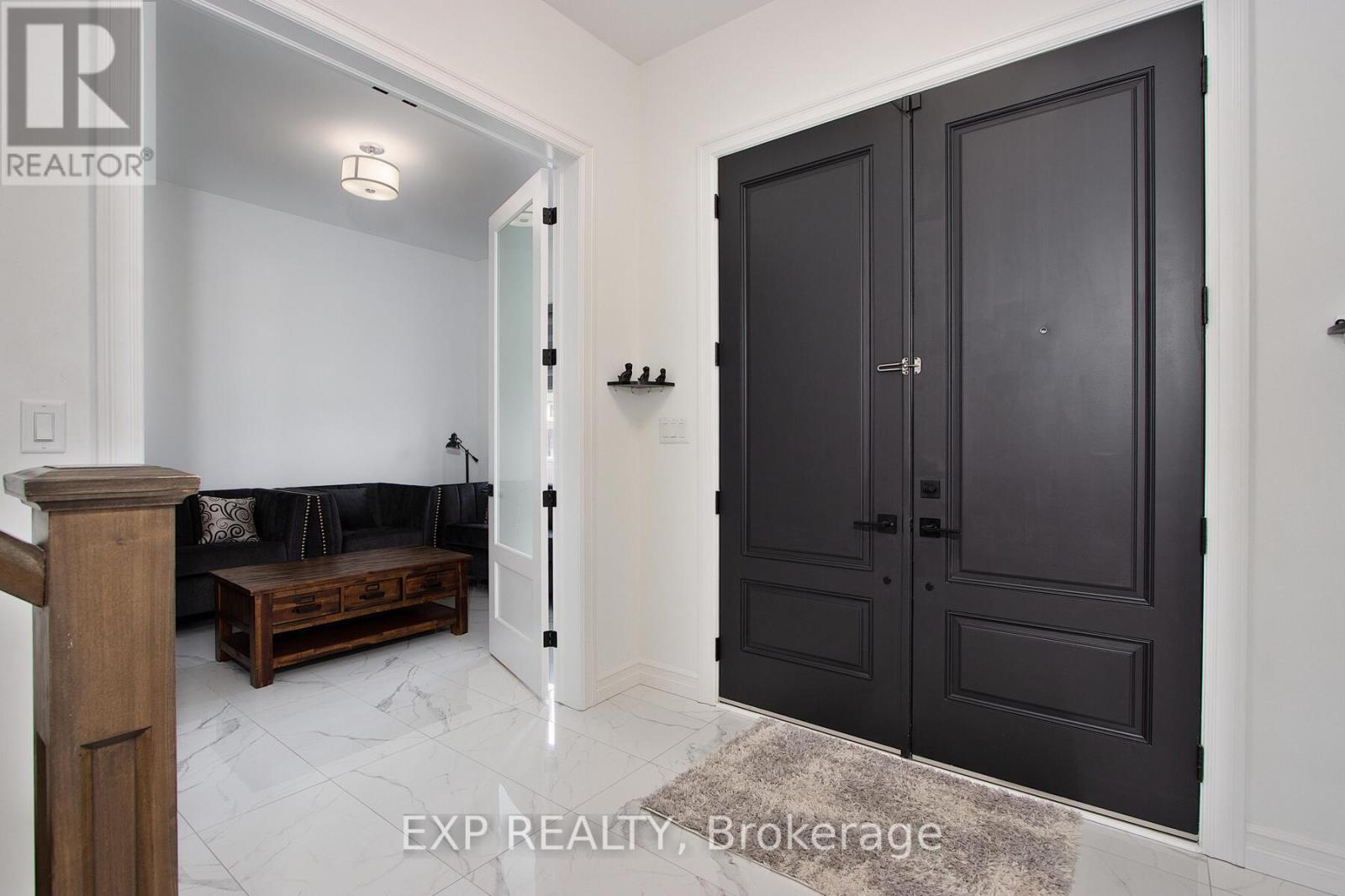 20 Hazelwood Pass, Thames Centre, Ontario  N0L 1G2 - Photo 3 - X12169457