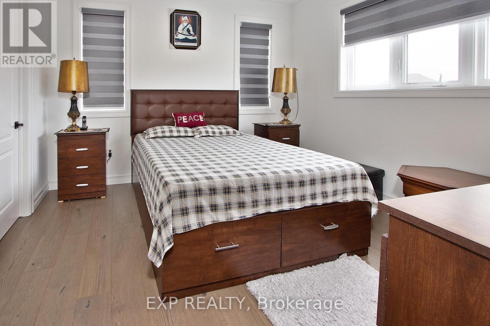 20 Hazelwood Pass, Thames Centre, Ontario  N0L 1G2 - Photo 30 - X12169457