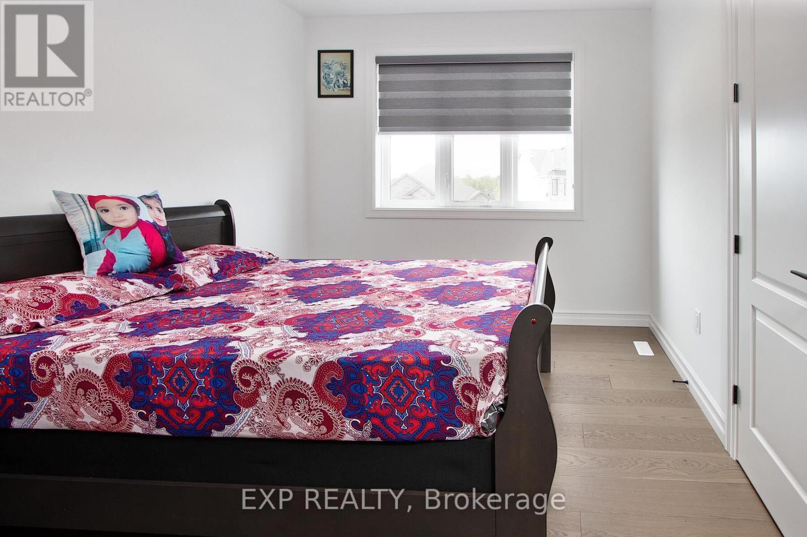 20 Hazelwood Pass, Thames Centre, Ontario  N0L 1G2 - Photo 33 - X12169457