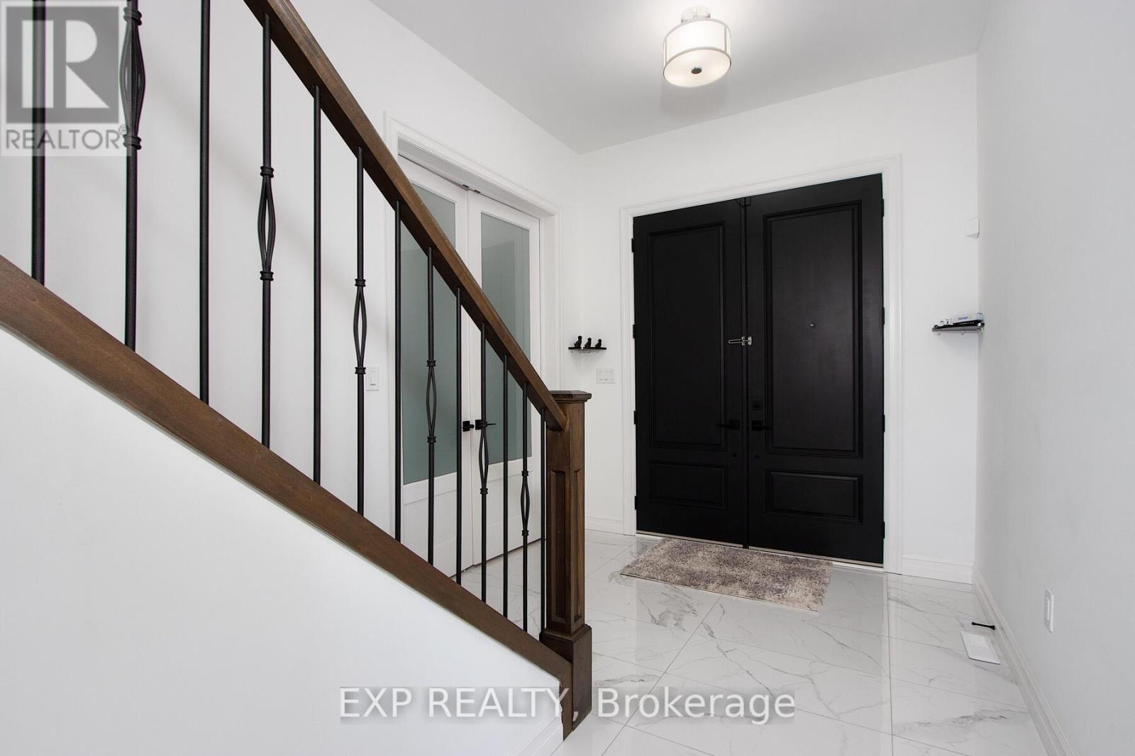 20 Hazelwood Pass, Thames Centre, Ontario  N0L 1G2 - Photo 40 - X12169457