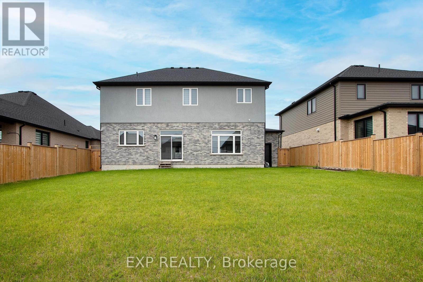 20 Hazelwood Pass, Thames Centre, Ontario  N0L 1G2 - Photo 43 - X12169457