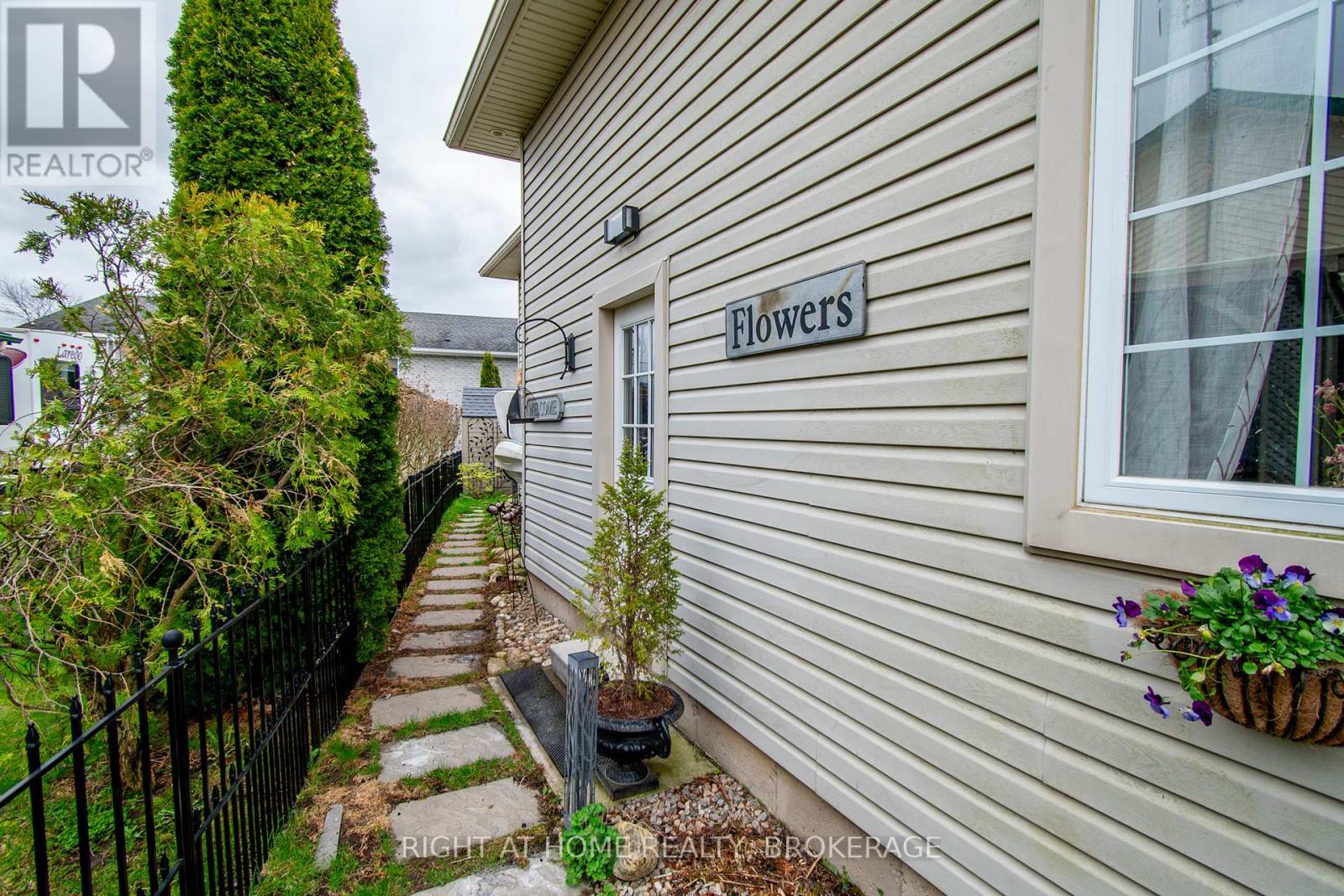 152 Kingsway Street, Welland, Ontario  L3B 3N9 - Photo 20 - X12108630