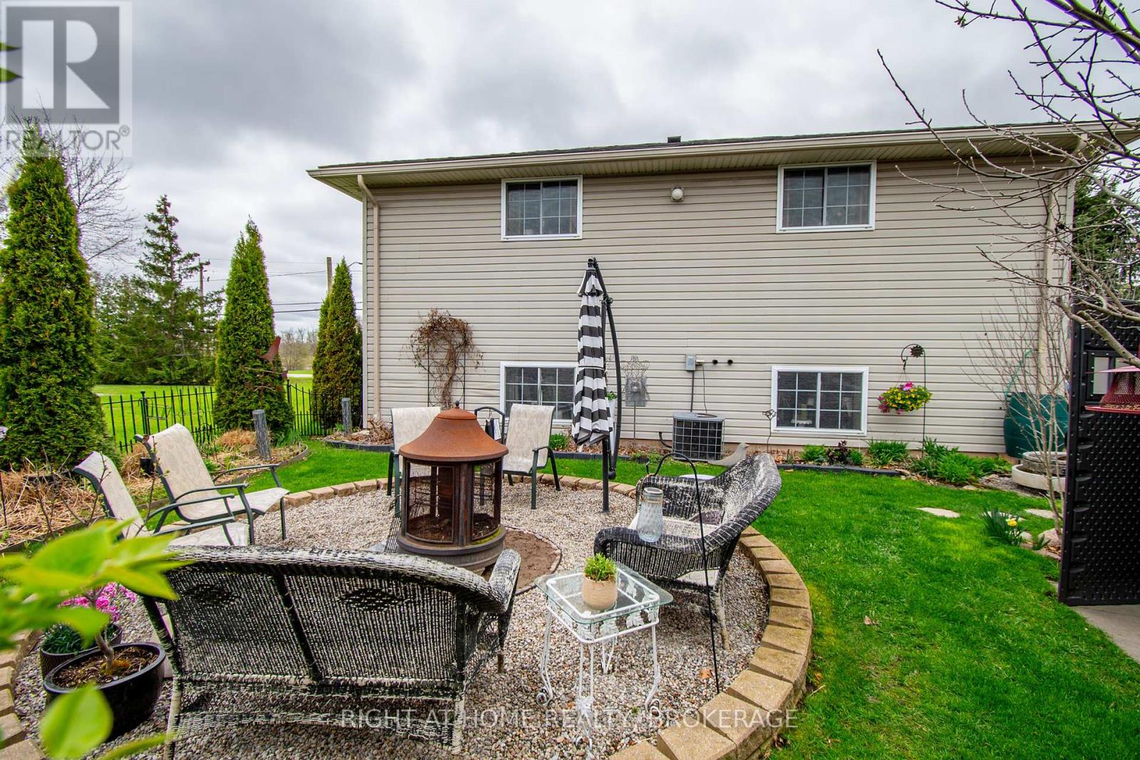 152 Kingsway Street, Welland, Ontario  L3B 3N9 - Photo 25 - X12108630