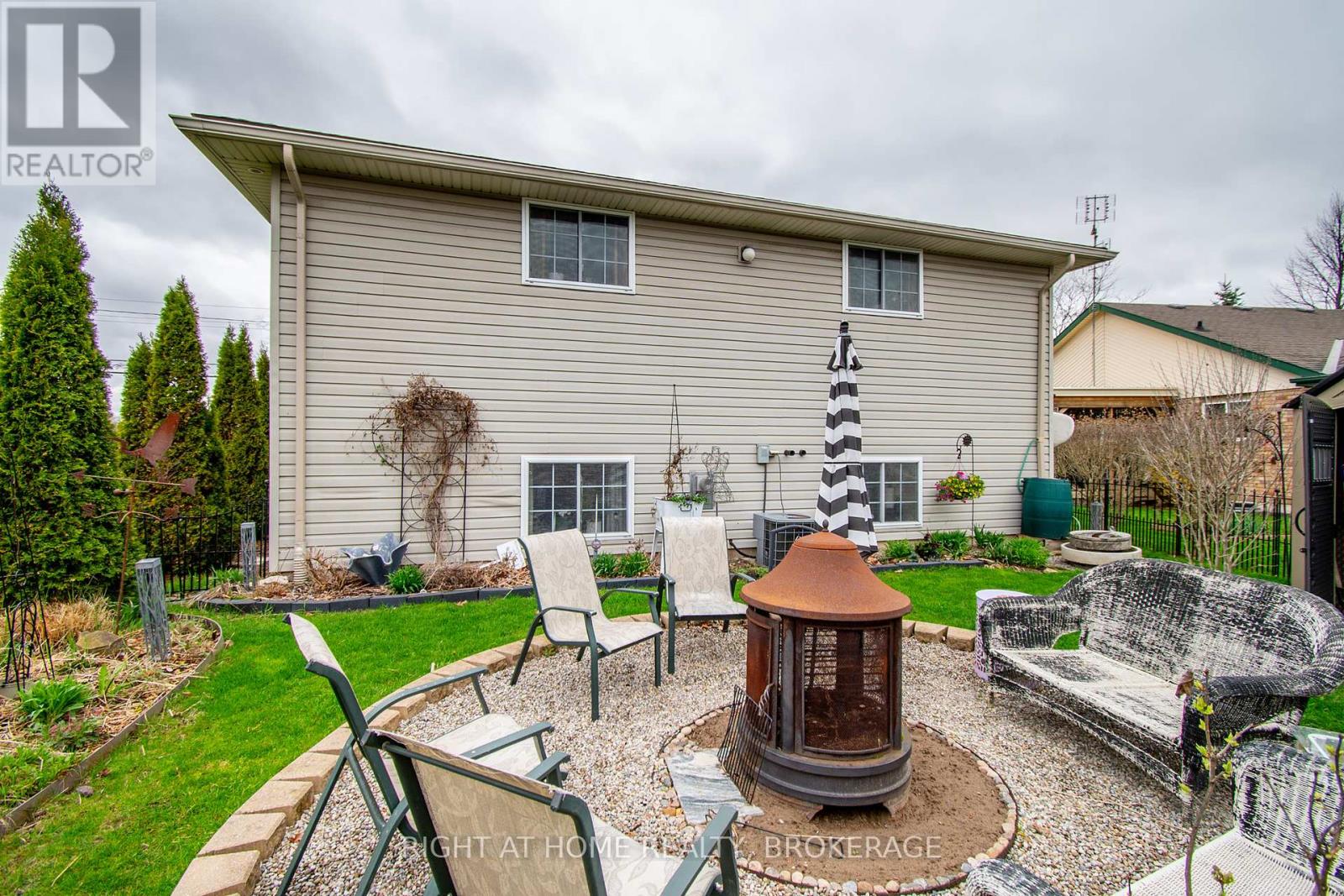 152 Kingsway Street, Welland, Ontario  L3B 3N9 - Photo 26 - X12108630