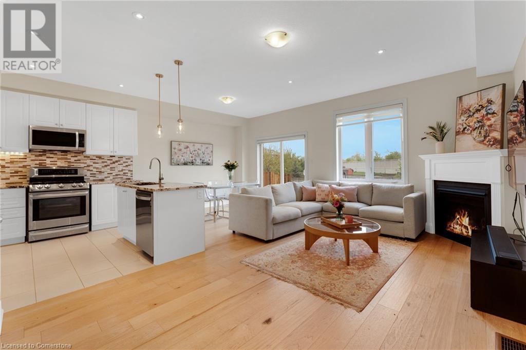 Property at 21 PINOT Crescent image 5