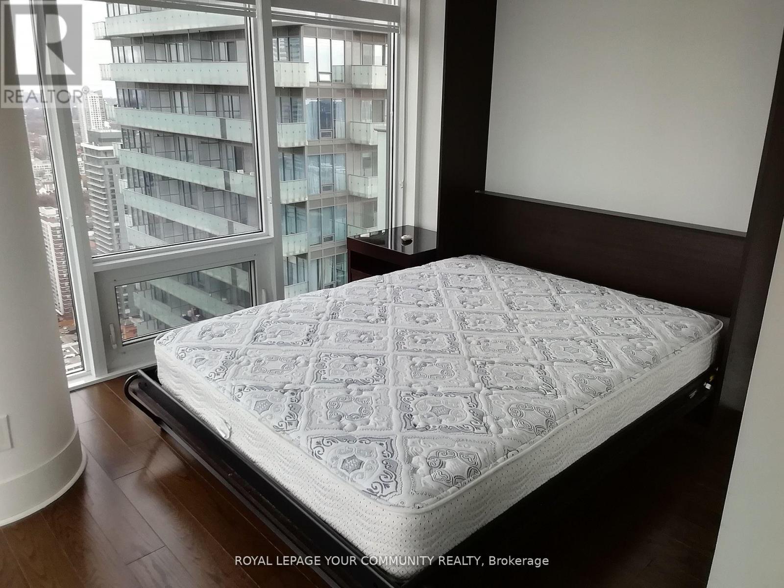 Ph 07 - 65 St Mary Street, Toronto, Ontario  M5S 0A6 - Photo 11 - C12169062