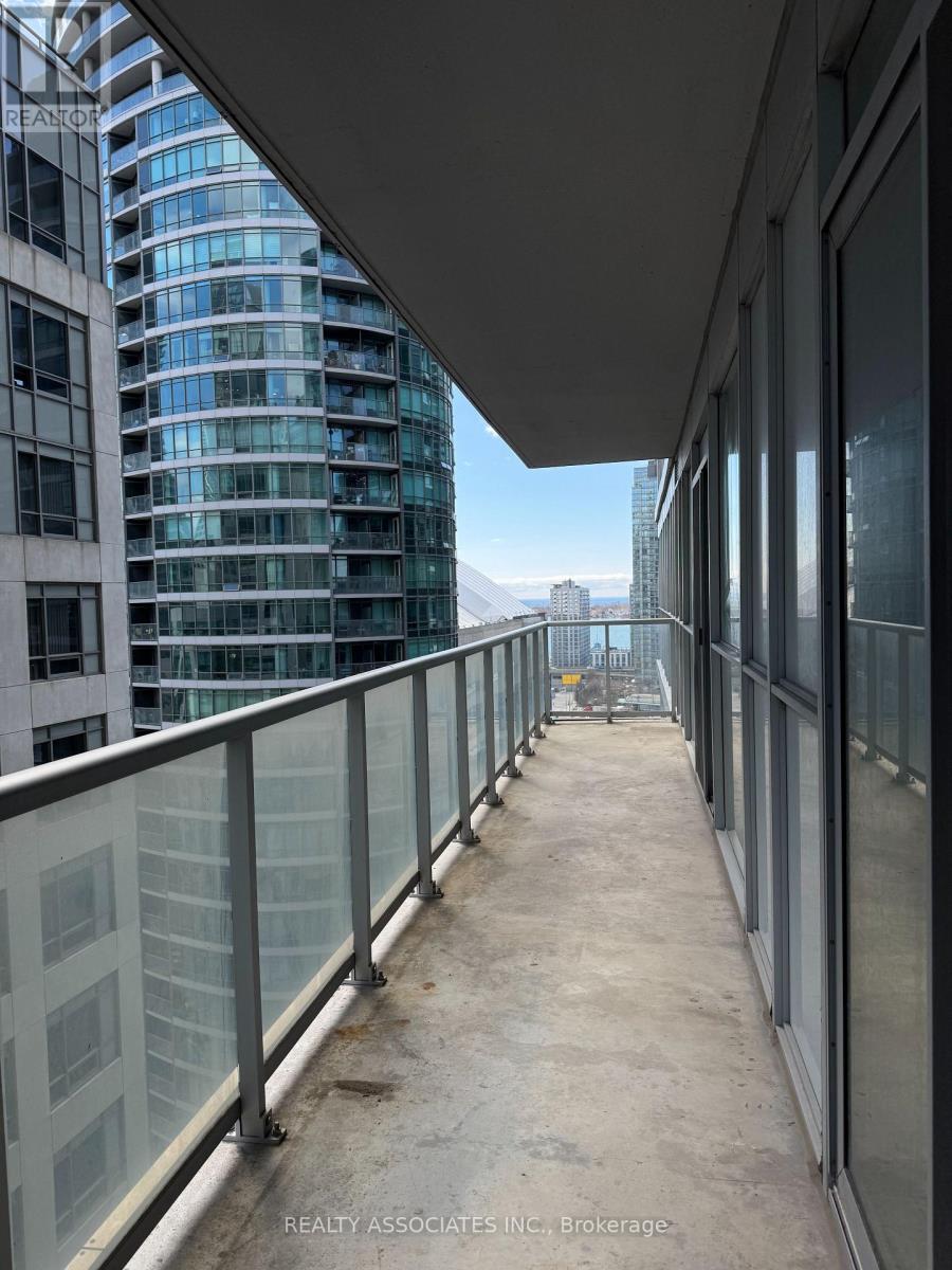 1601 - 352 Front Street W, Toronto, Ontario  M5V 1B5 - Photo 3 - C12169087