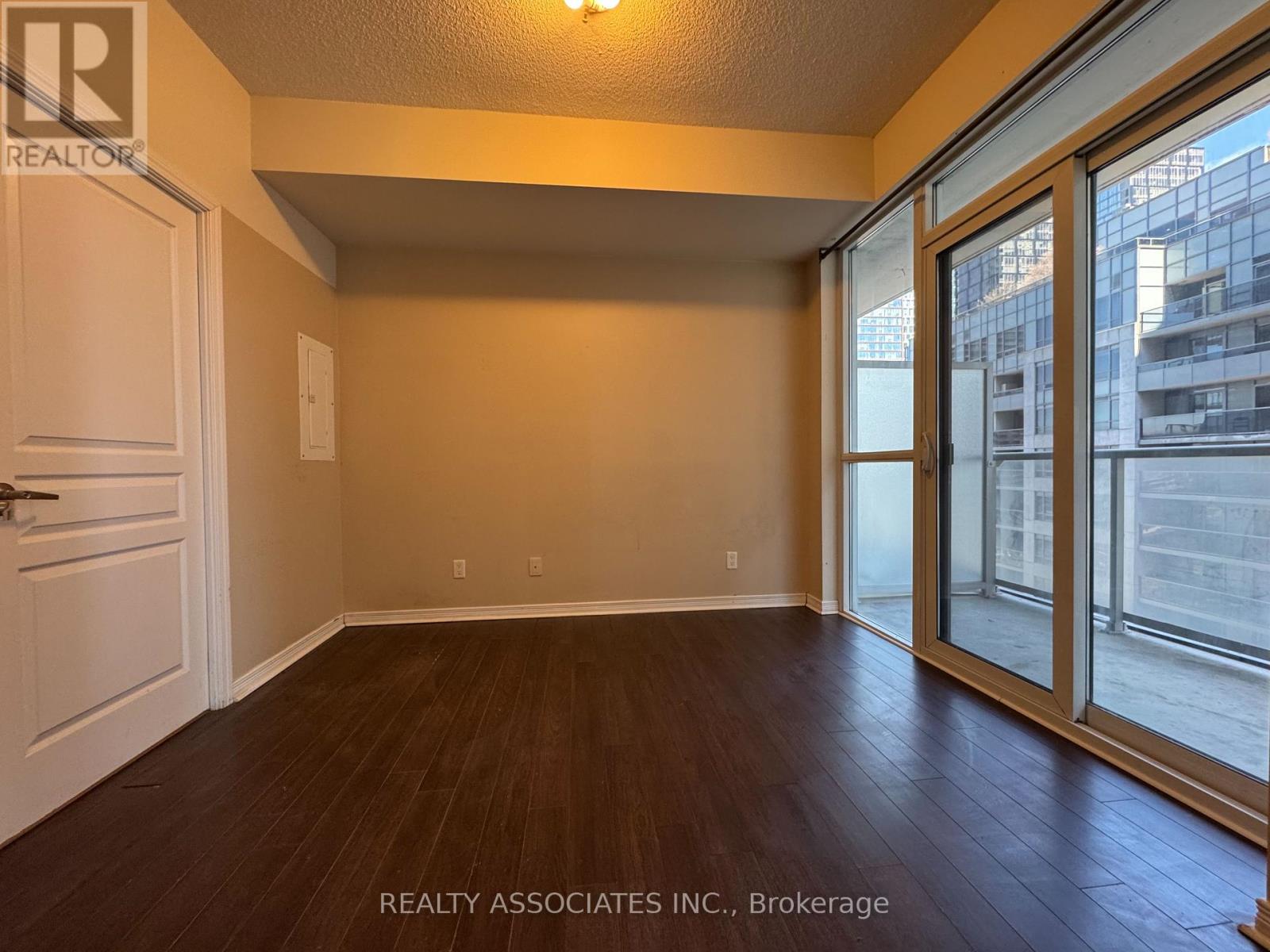 1601 - 352 Front Street W, Toronto, Ontario  M5V 1B5 - Photo 8 - C12169087