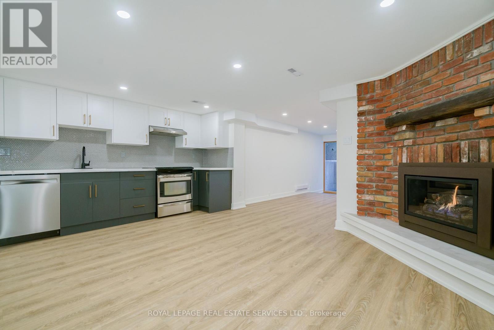 LOWER - 354 MERTON STREET, Toronto, Ontario