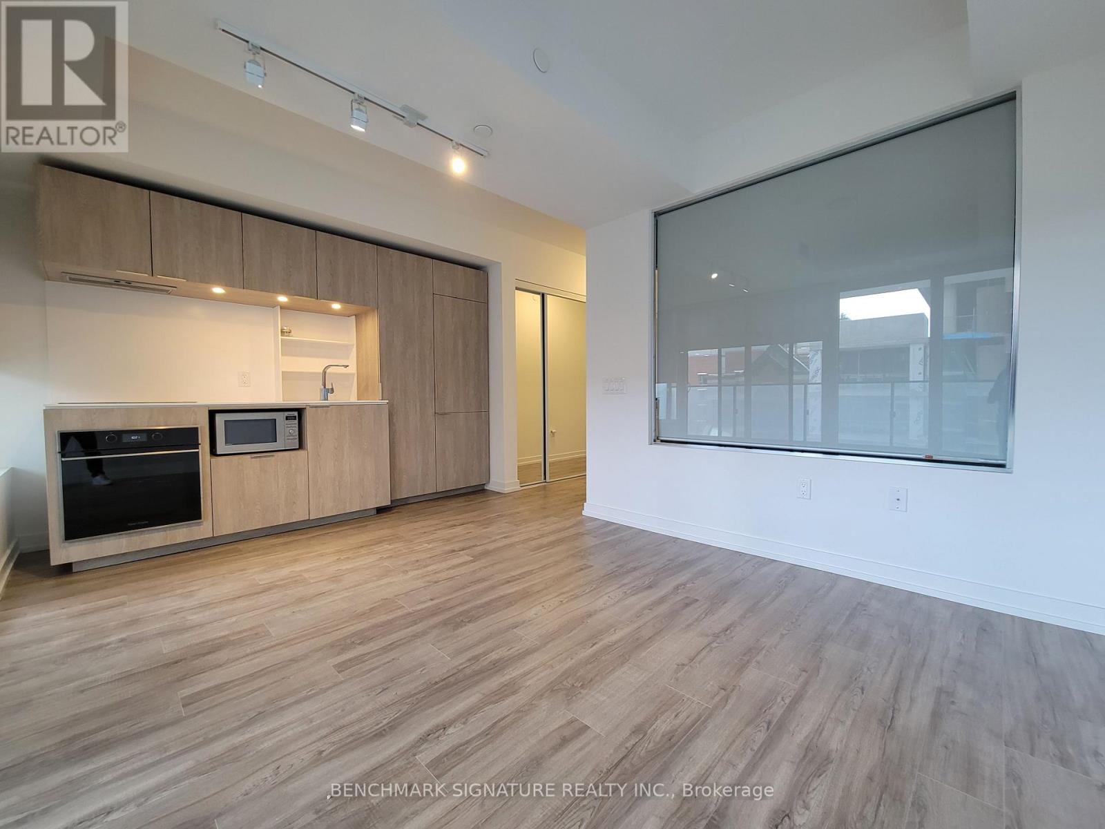 607 - 77 Shuter Street, Toronto, Ontario  M5B 0B8 - Photo 4 - C12169246