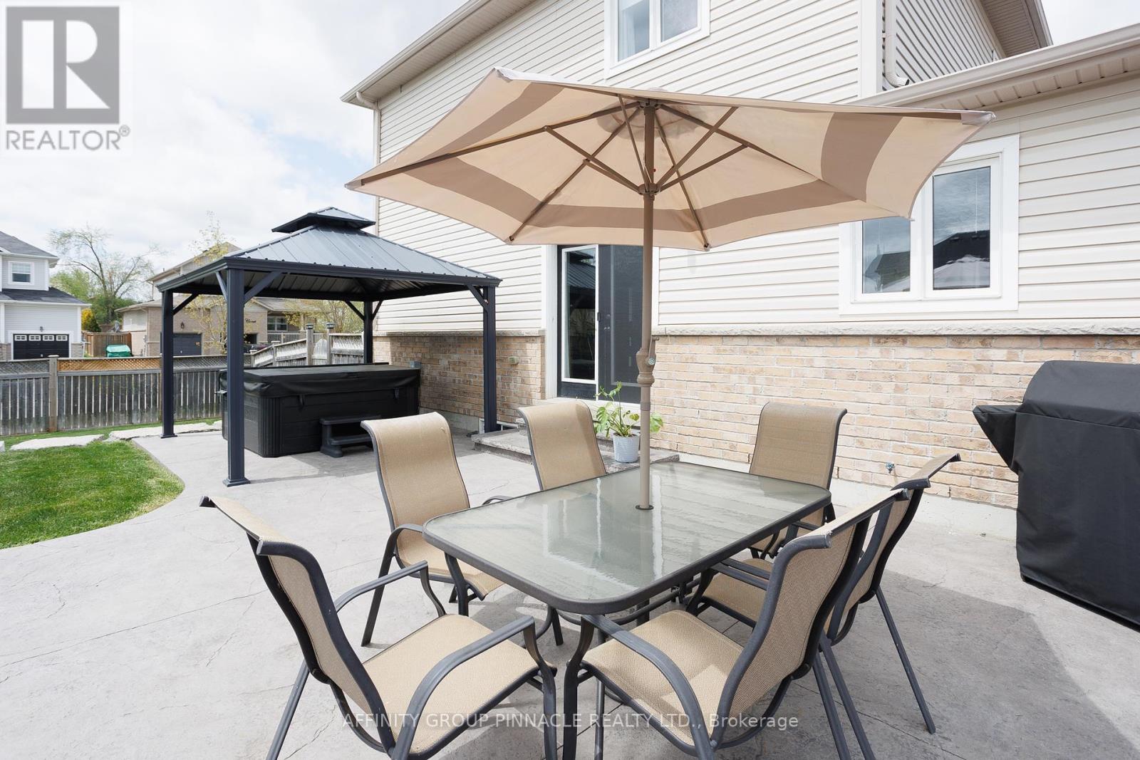 27 Rennie Street, Brock (Sunderland), Ontario  L0C 1H0 - Photo 42 - N12169357