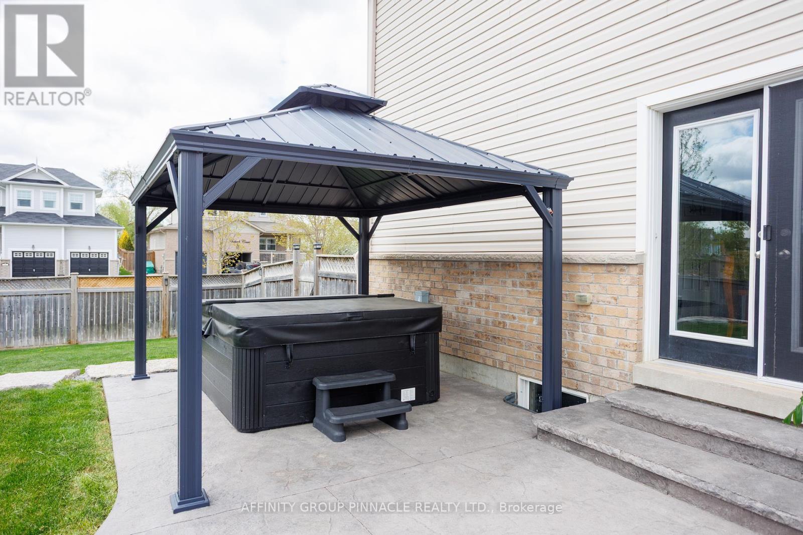 27 Rennie Street, Brock (Sunderland), Ontario  L0C 1H0 - Photo 44 - N12169357