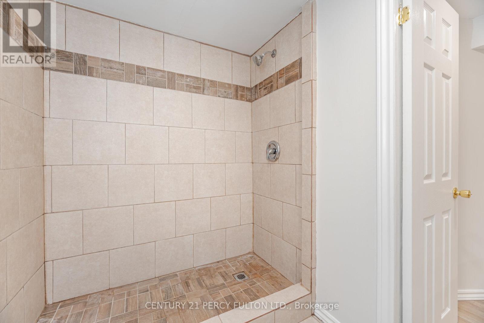 3 Chalmers Crescent, Ajax, Ontario  L1S 5Z5 - Photo 37 - E12169104