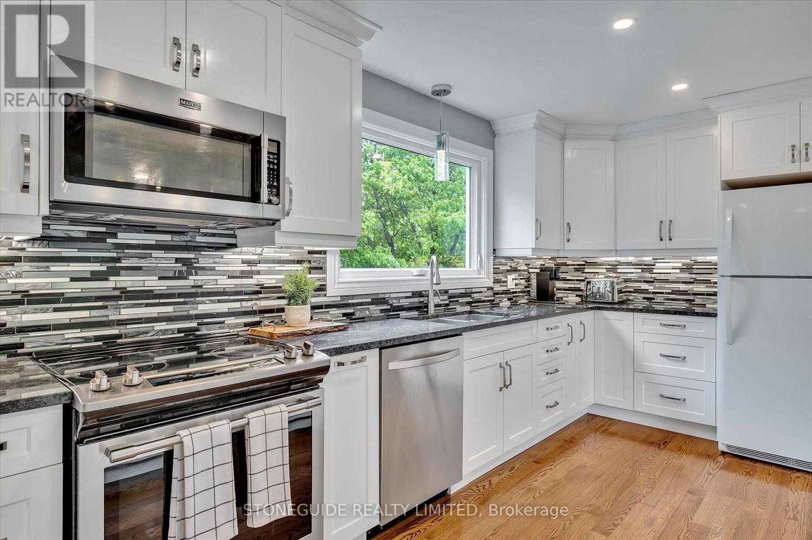 3 Weller Crescent, Peterborough West, Ontario  K9J 6J4 - Photo 10 - X12169316