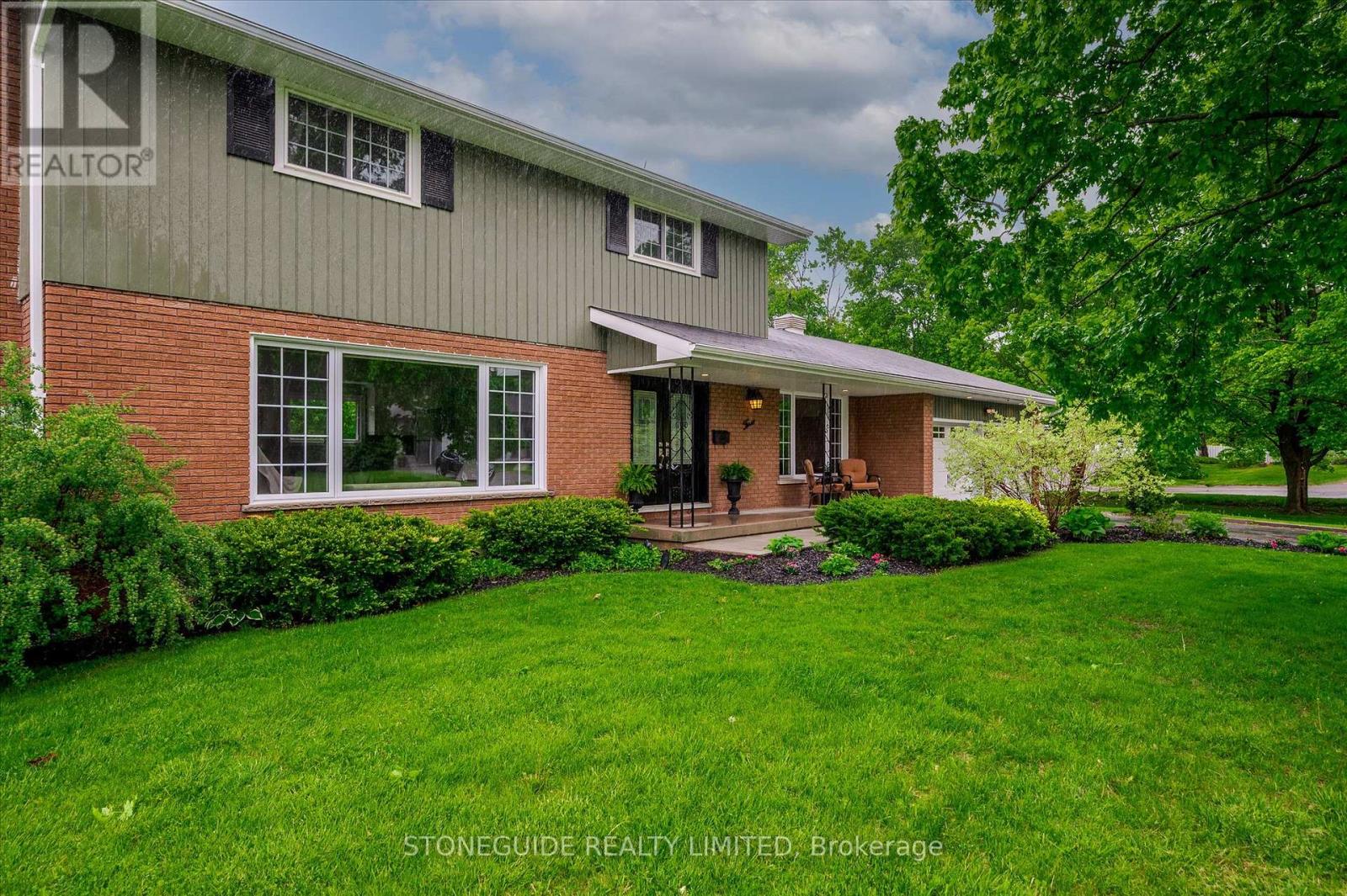 3 Weller Crescent, Peterborough West, Ontario  K9J 6J4 - Photo 3 - X12169316