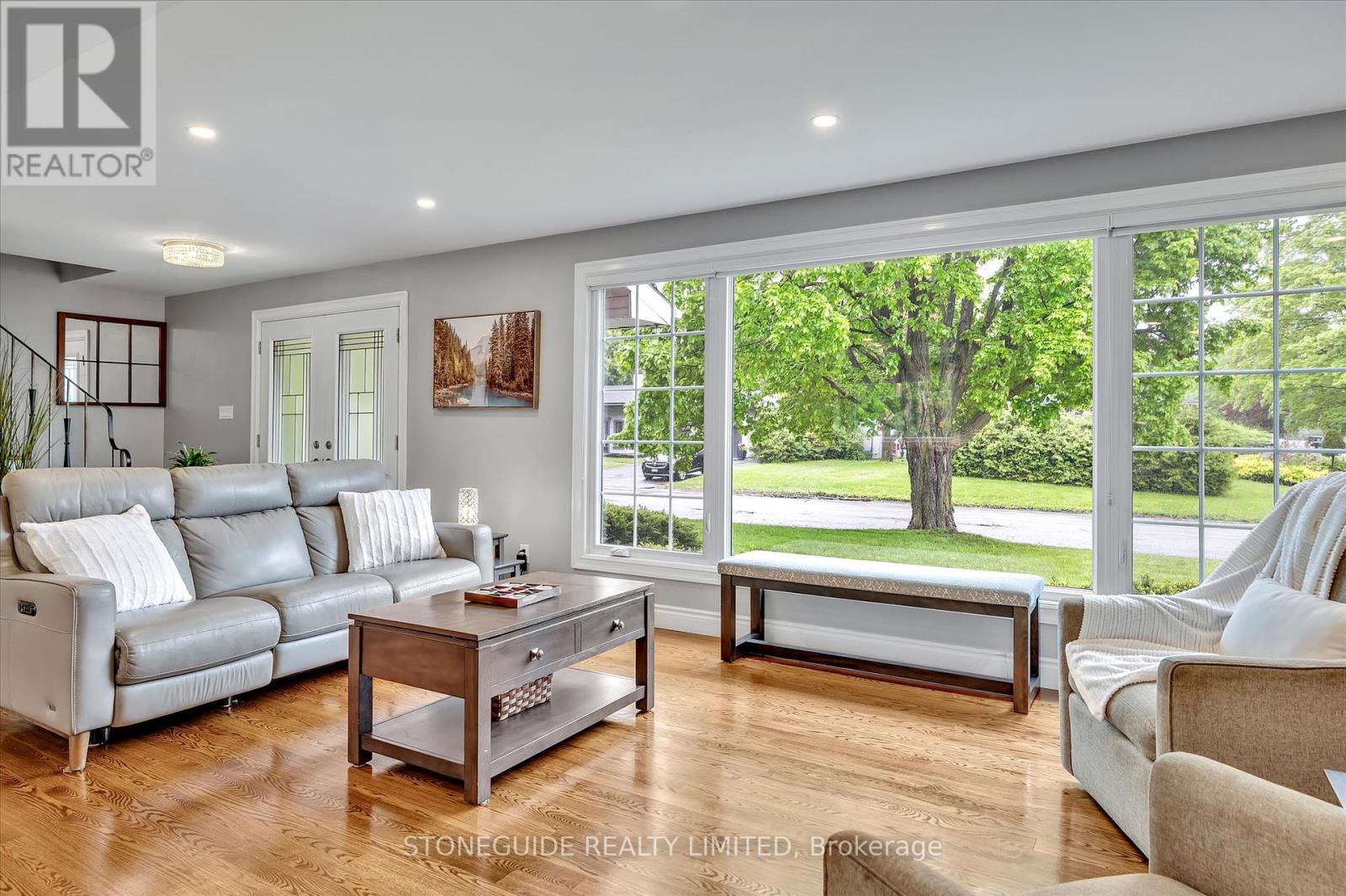 3 Weller Crescent, Peterborough West, Ontario  K9J 6J4 - Photo 6 - X12169316