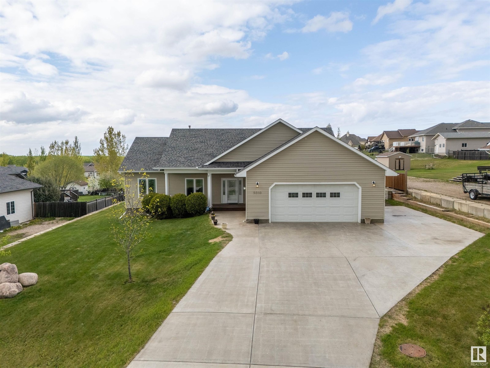 Property at 5010 Drake DR image 1