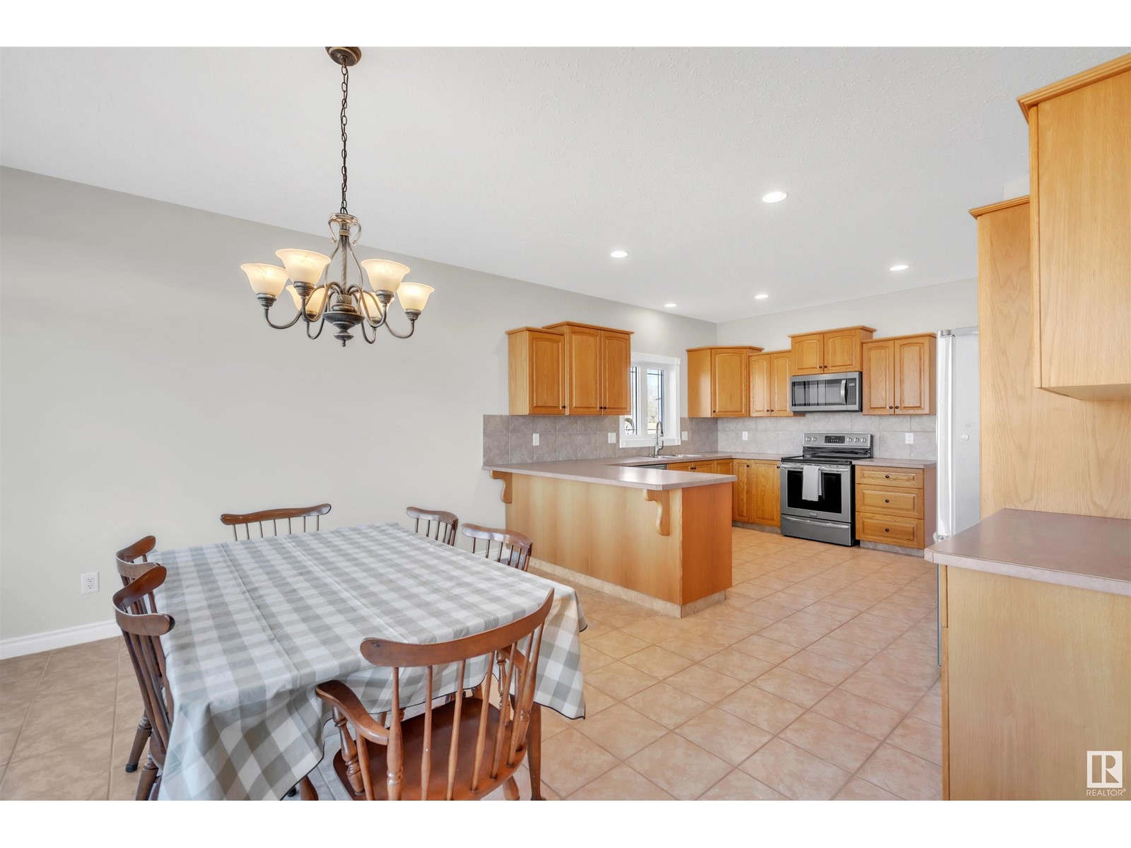 Property at 5010 Drake DR image 3