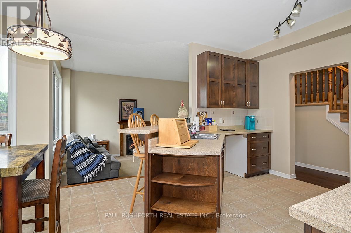 200 Allgrove Way, Ottawa, Ontario  K2S 2H7 - Photo 11 - X12169328