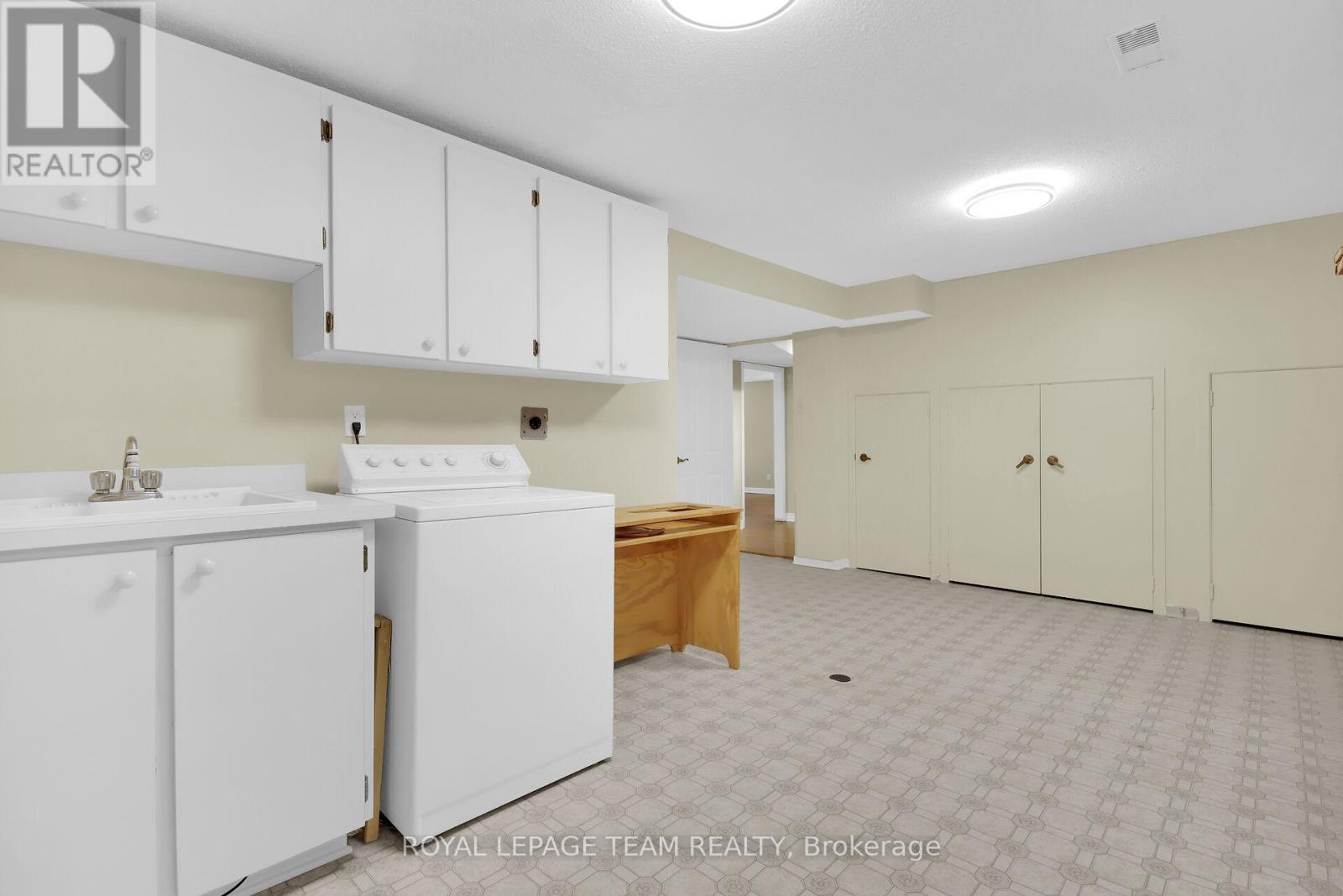 6 Meadowmist Court, Ottawa, Ontario  K2S 1B9 - Photo 36 - X12169393
