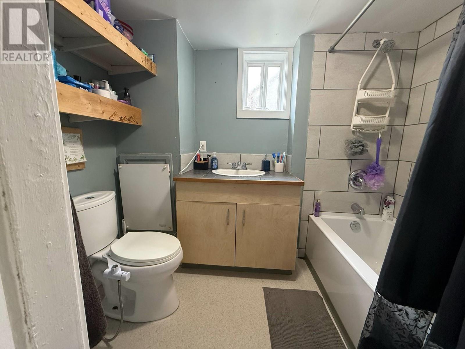 178 Columbia Avenue, Castlegar, British Columbia  V1N 1A9 - Photo 24 - 10347474