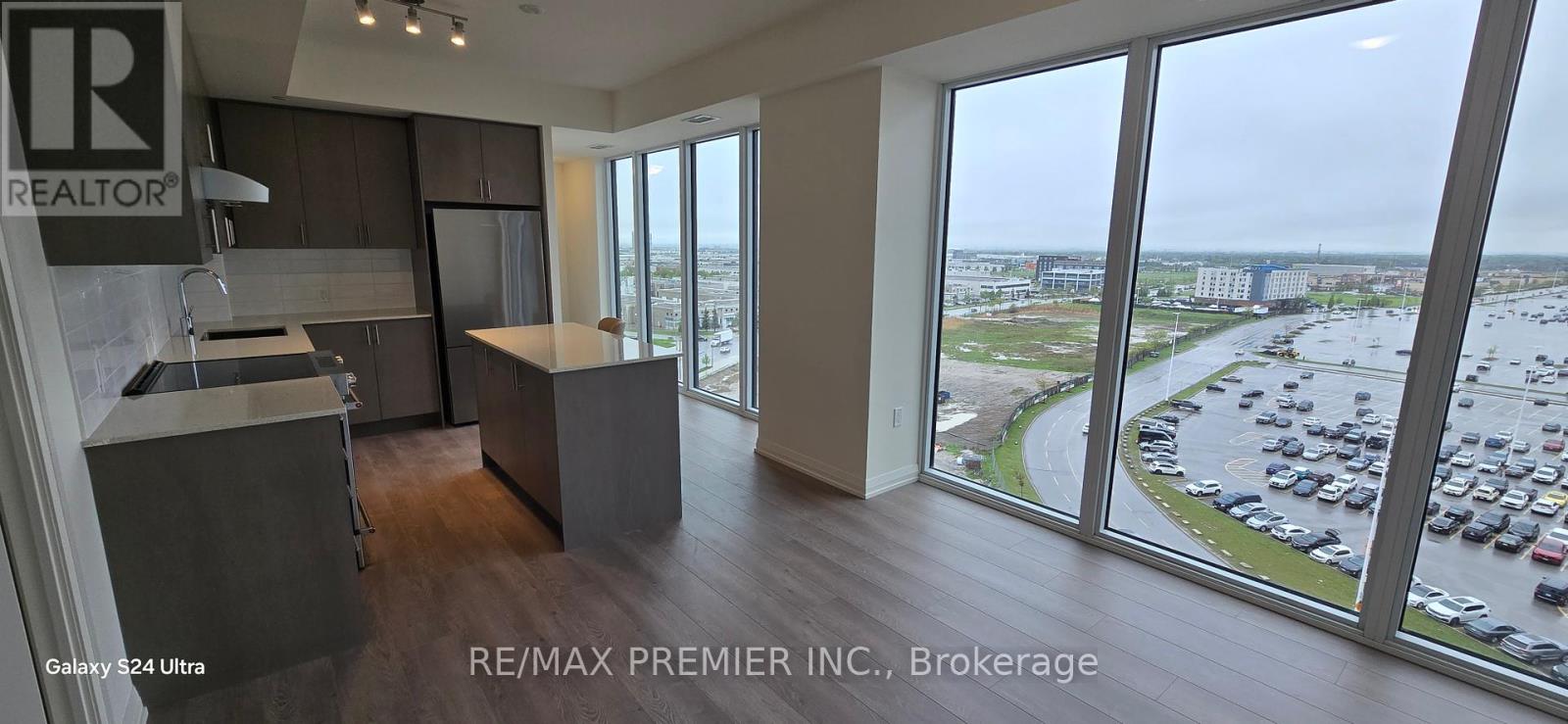 1015 - 8960 Jane Street, Vaughan, Ontario  L4K 2M9 - Photo 9 - N12169086