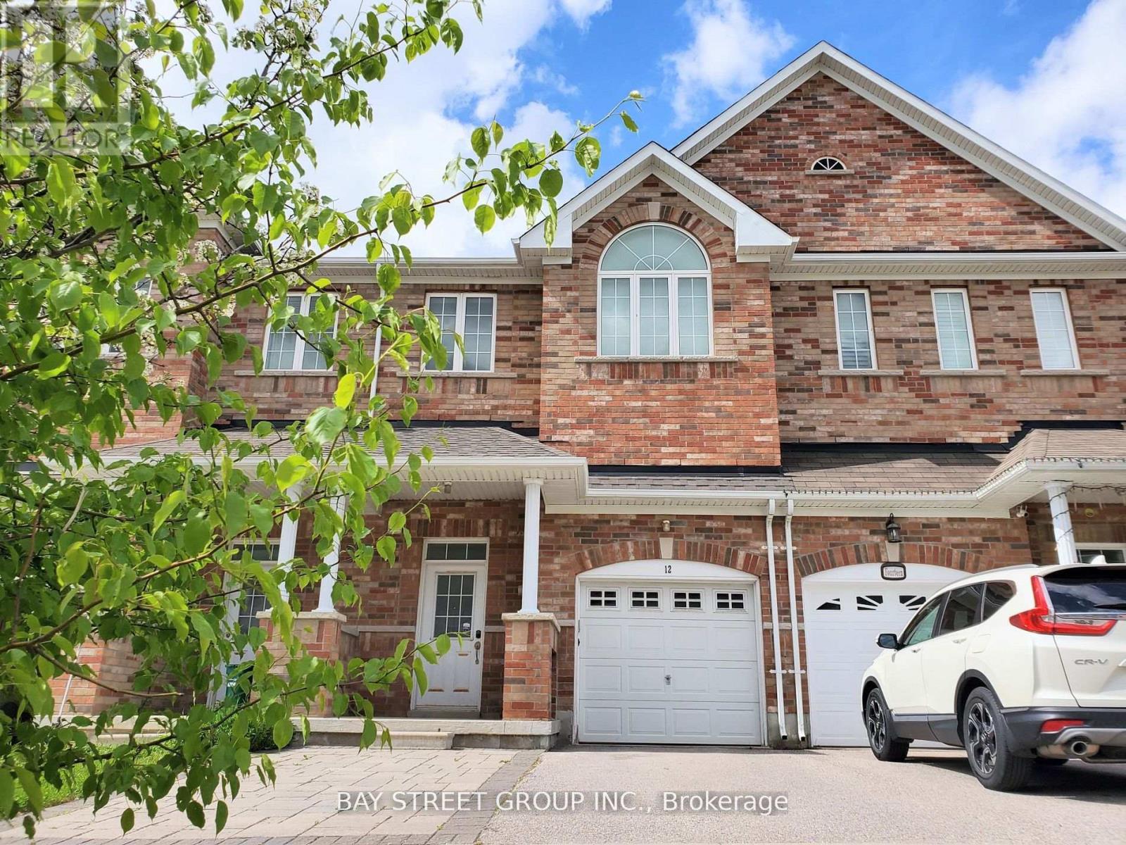 12 ALVARADO AVENUE, Richmond Hill, Ontario